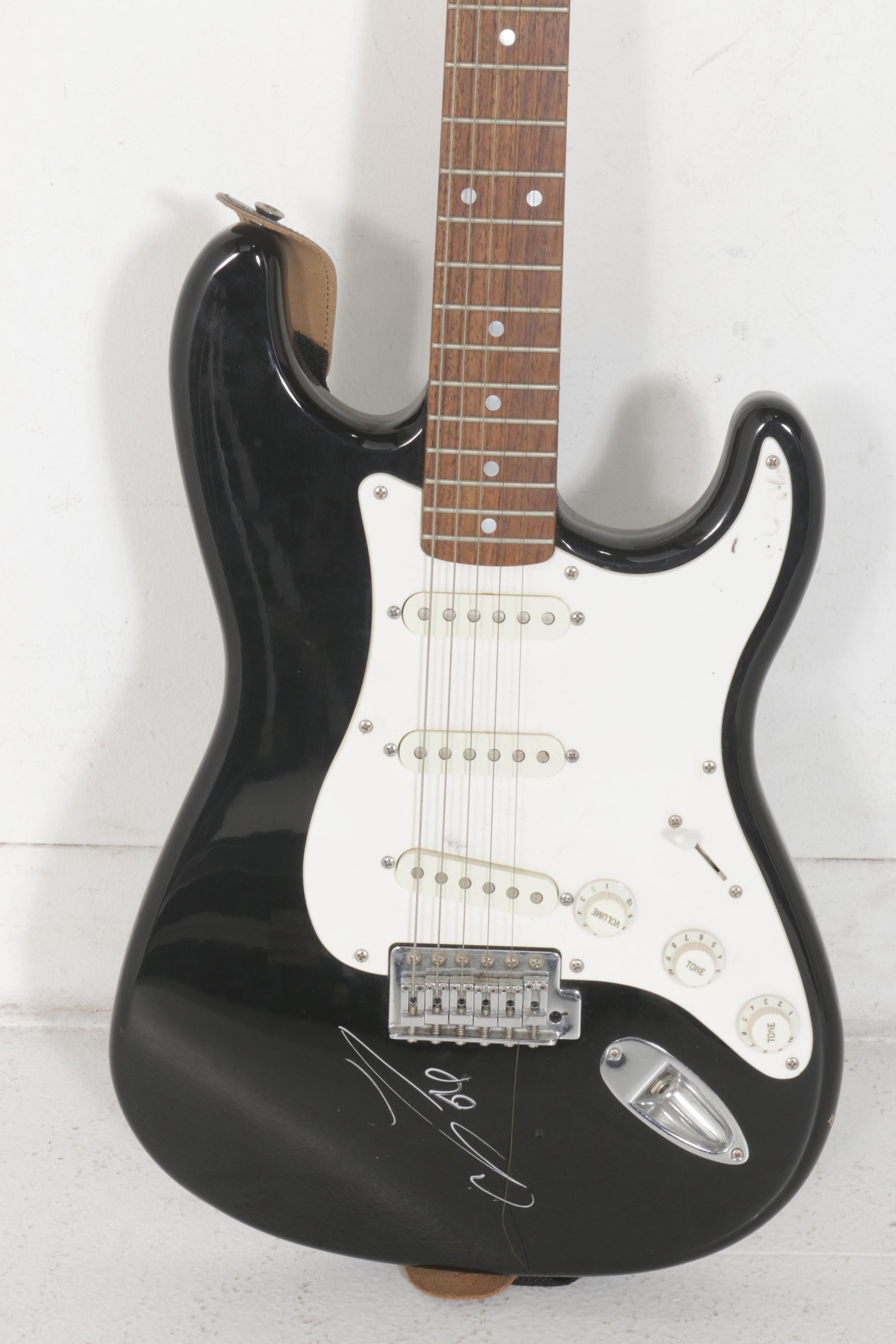 Squier Strat by Fender Affinity Series Electric Guitar
