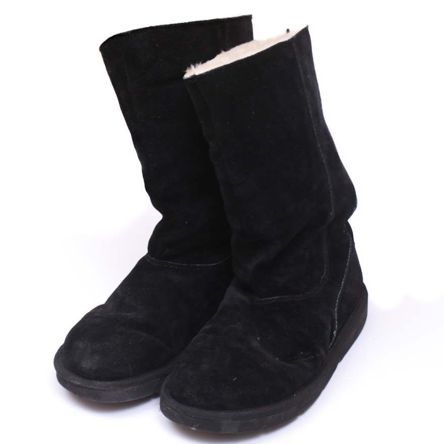 UGG Australia Black Suede and Sheepskin Shearling Lined Zip Boots