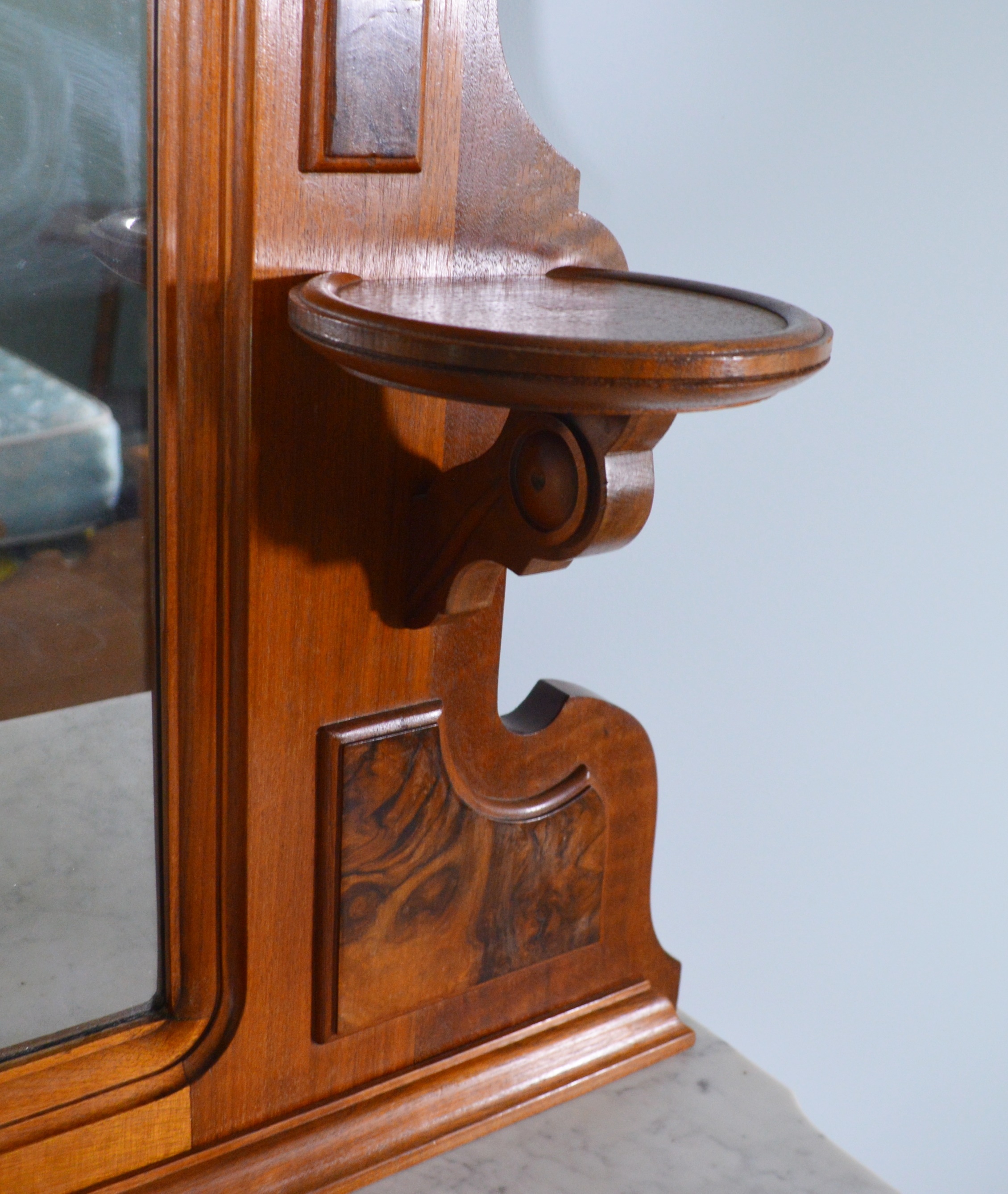 Victorian Eastlake Dresser with Mirror, Late 19th Century