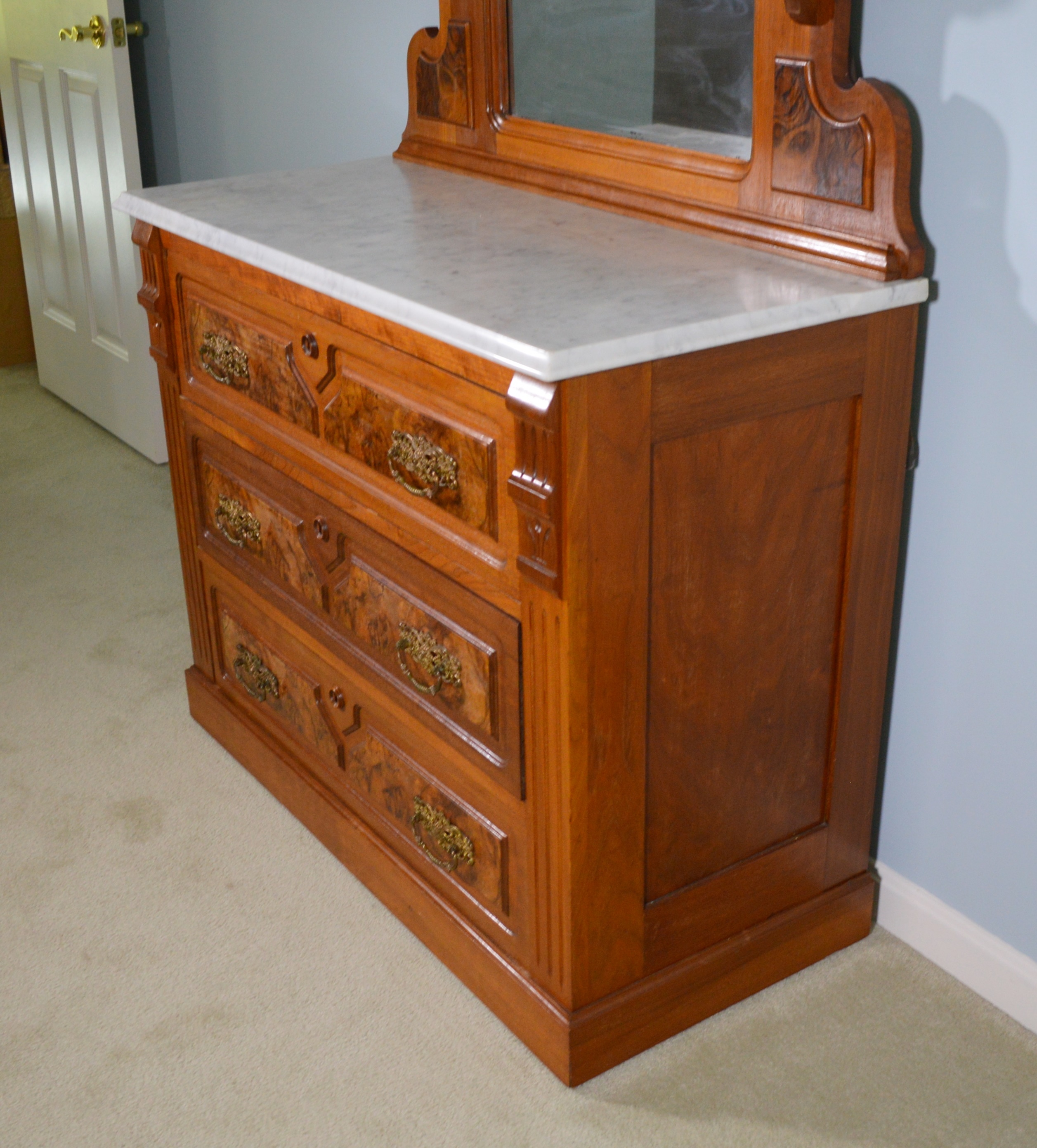 Victorian Eastlake Dresser with Mirror, Late 19th Century