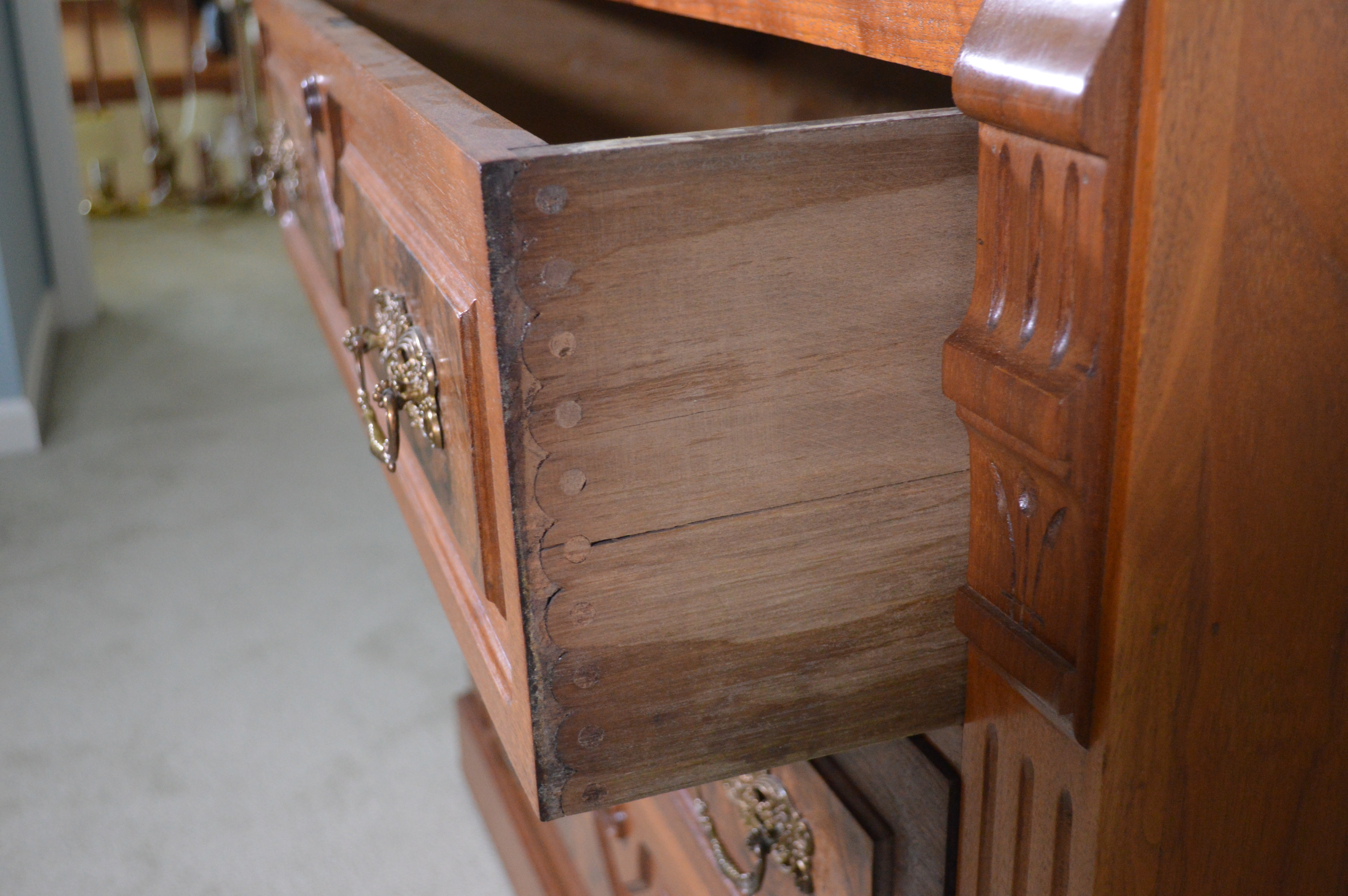 Victorian Eastlake Dresser with Mirror, Late 19th Century