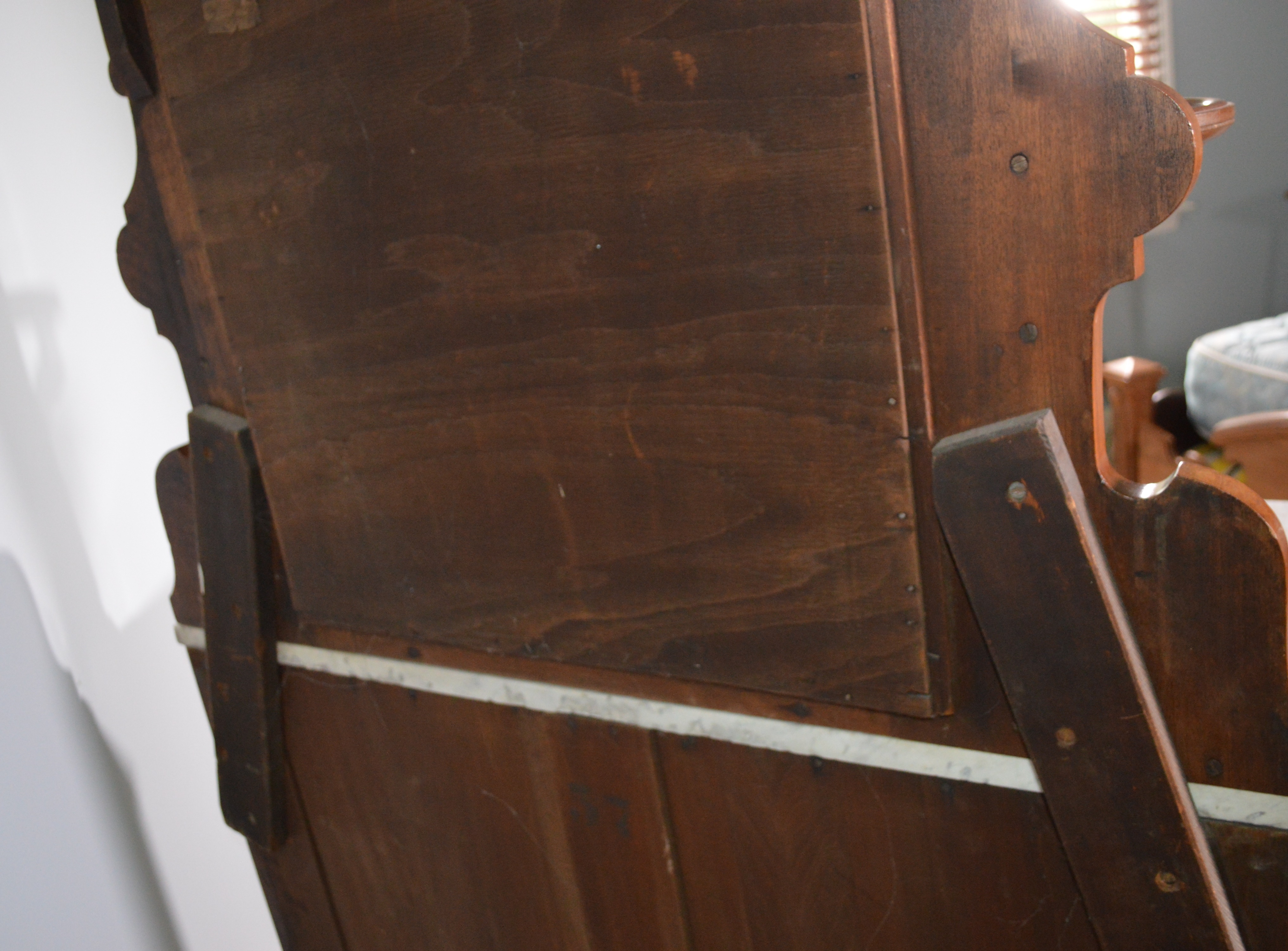 Victorian Eastlake Dresser with Mirror, Late 19th Century