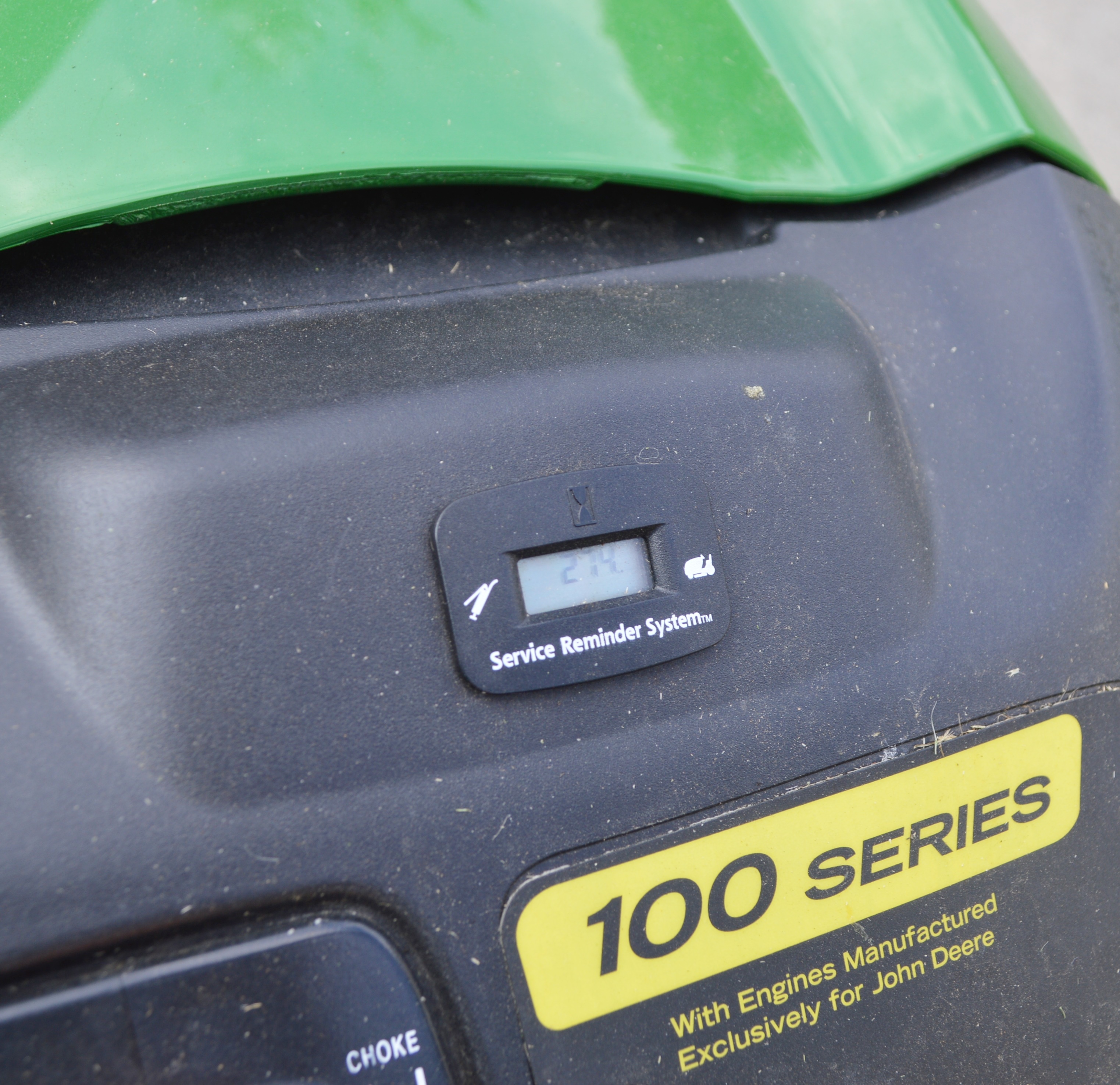 John Deere Hydrostatic Gas Lawn Tractor, LA135 with Dump Trailer, 8Y