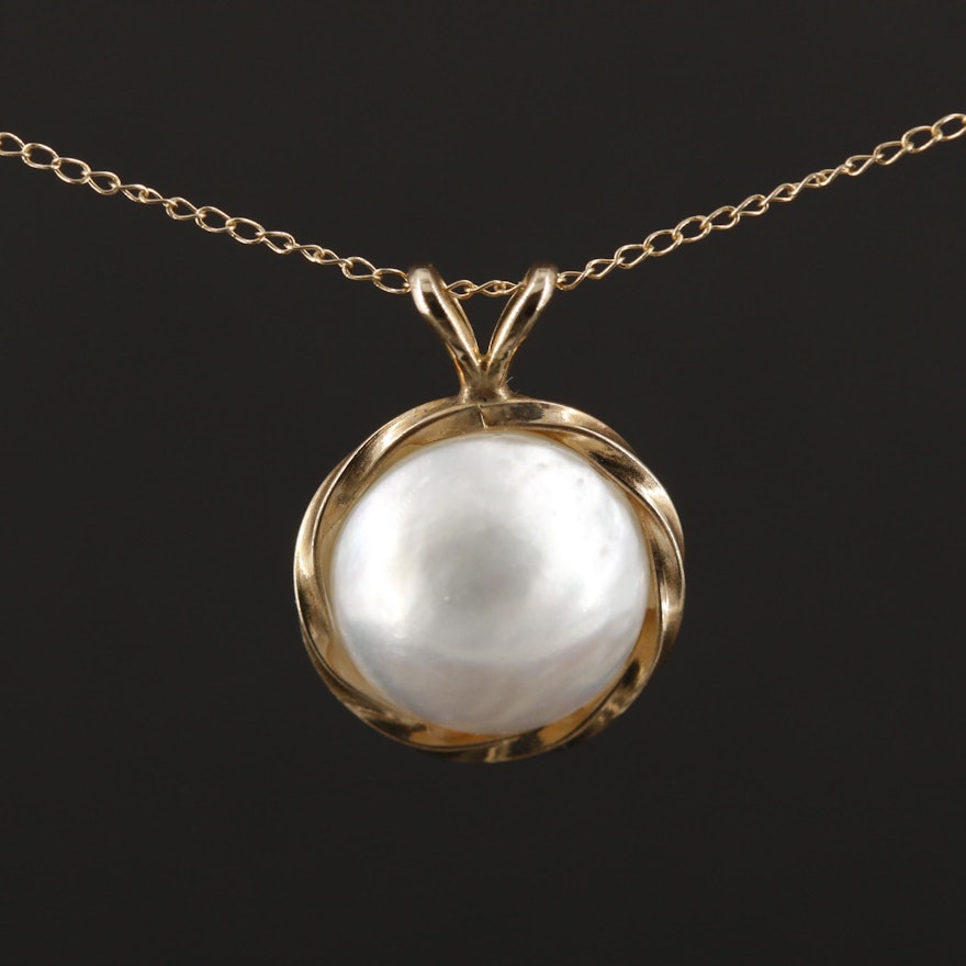 14K Yellow Gold Cultured Mabe Pearl Pendant Necklace