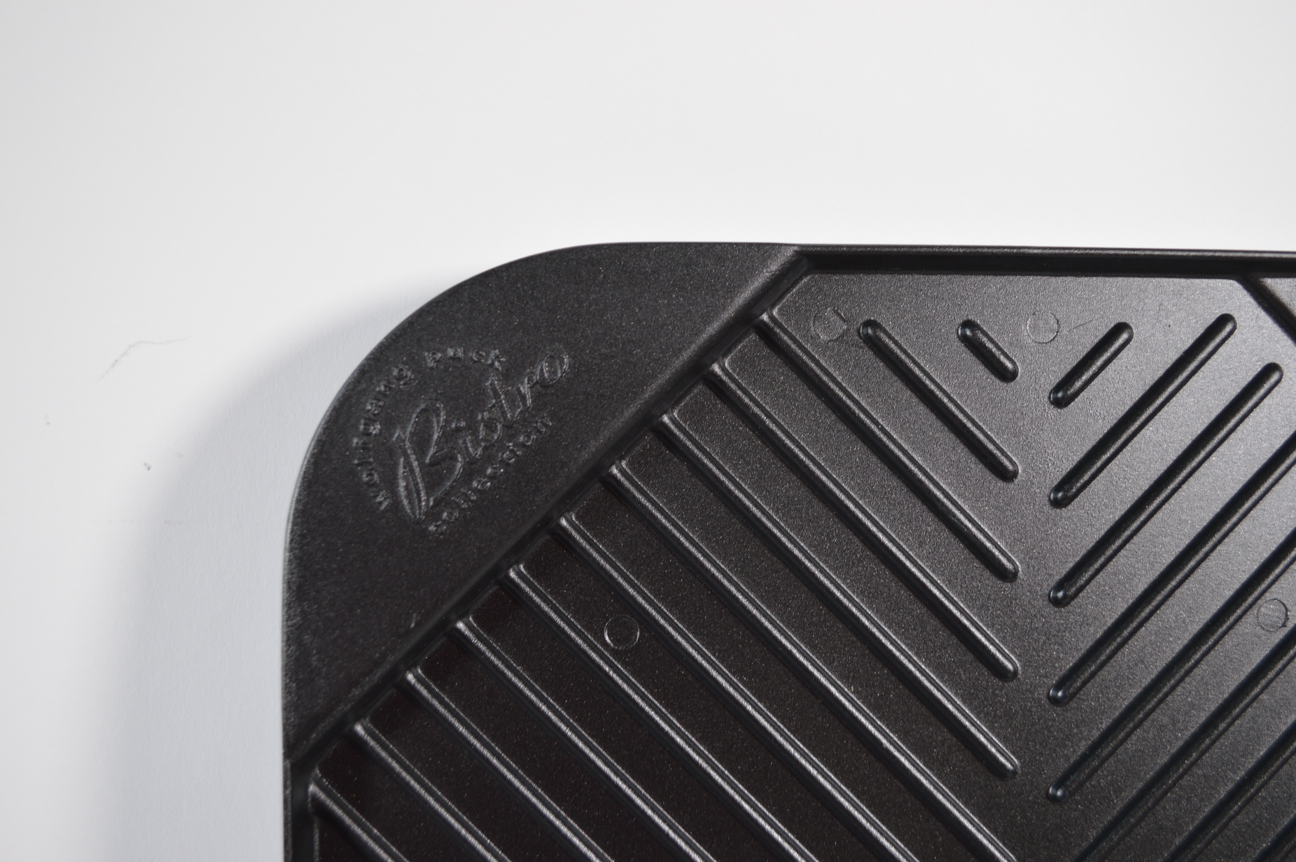 Benjamin & Medwin Cast Iron Skillet, Wolfgang Puck Bacon Press and Griddle