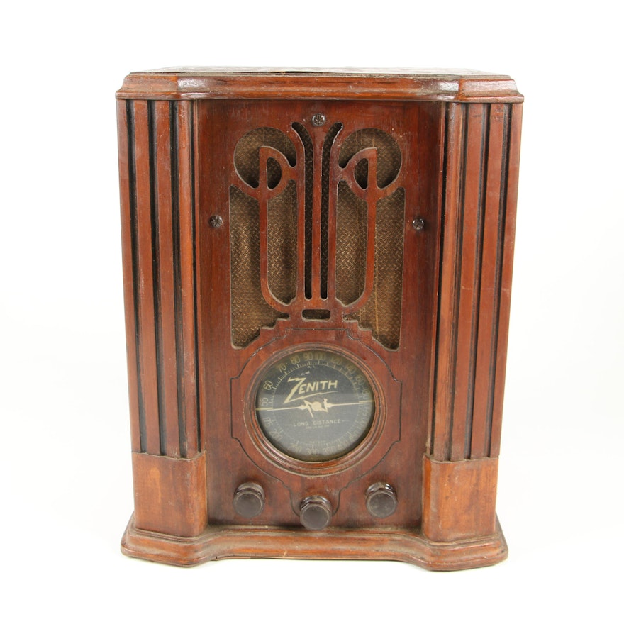 Zenith 4V31 Wooden Tombstone Tabletop Farm Radio, 1936