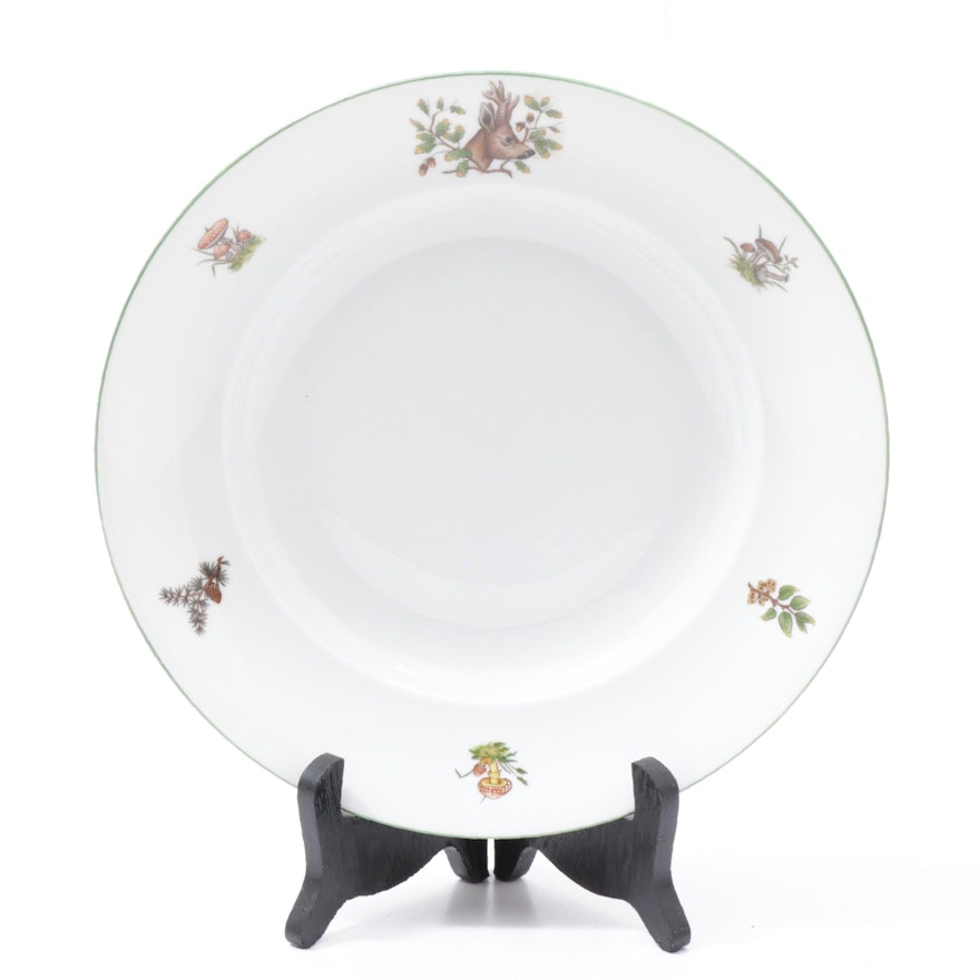 Herend "Chasse Têtes" Porcelain Soup Bowl with Stand