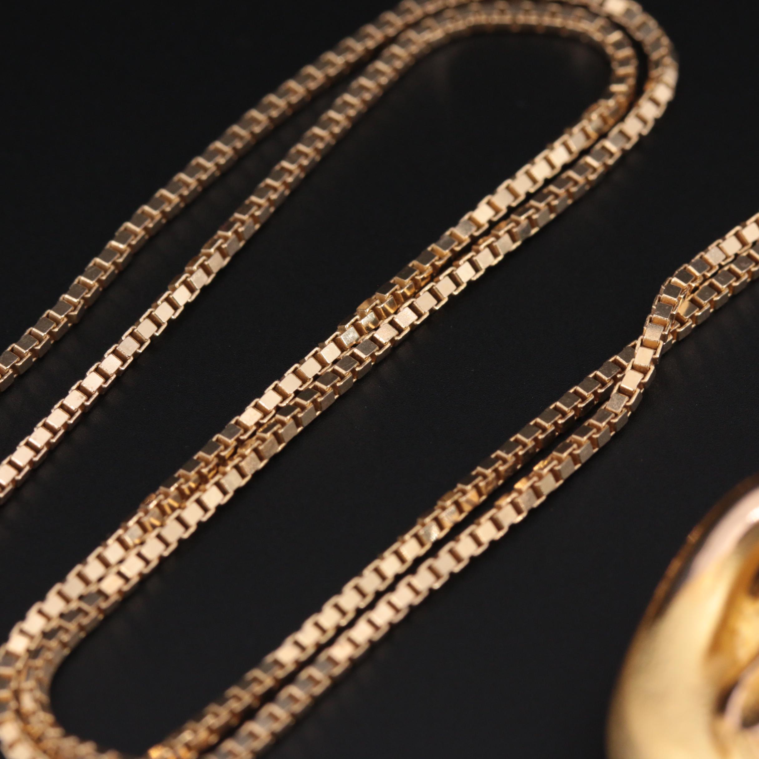 14K Yellow Gold Swan Pendant Necklace