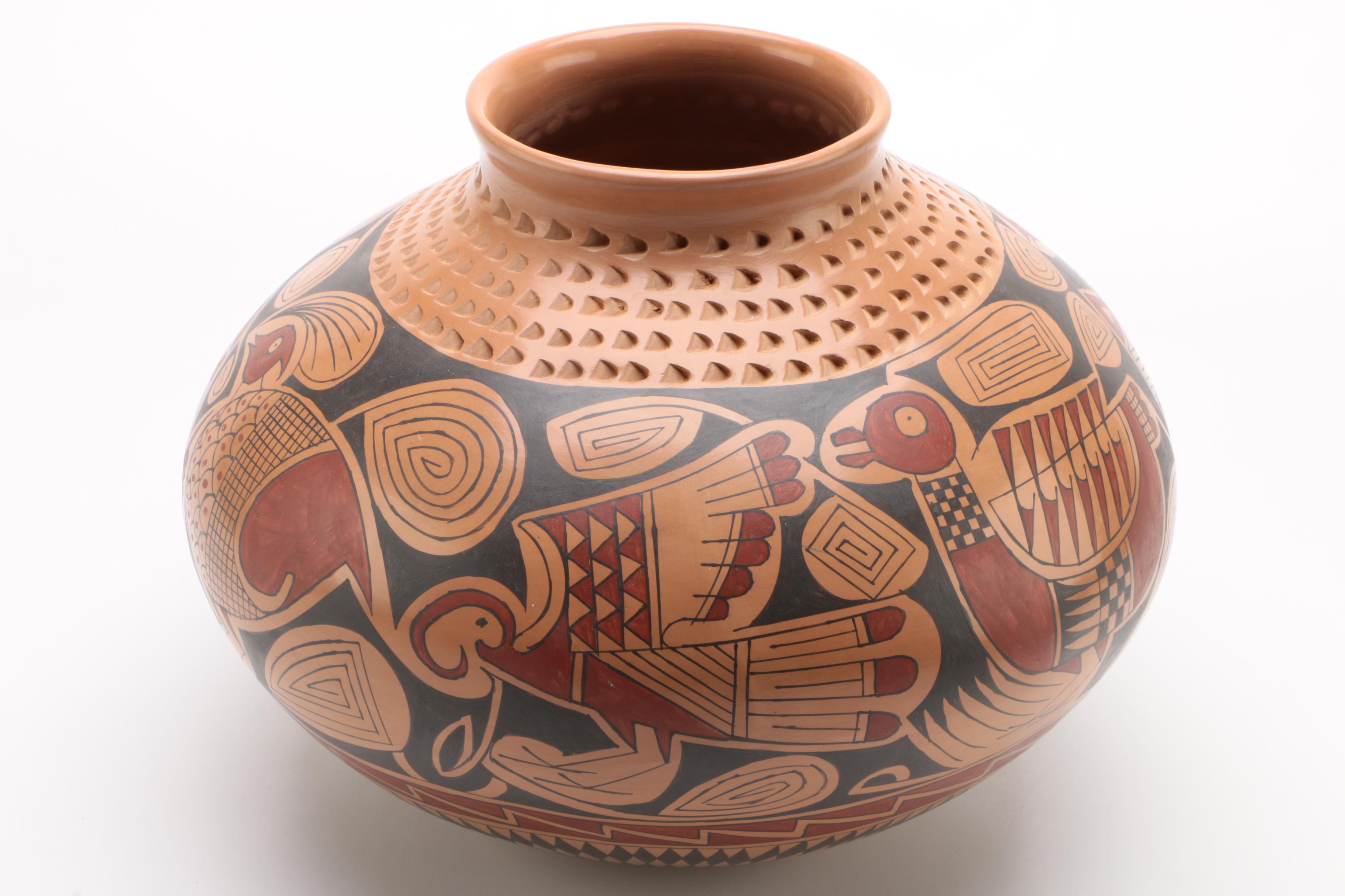 Daniel Gonzalez Mata Ortiz Pottery Vessel and other Mexican Pottery Vase
