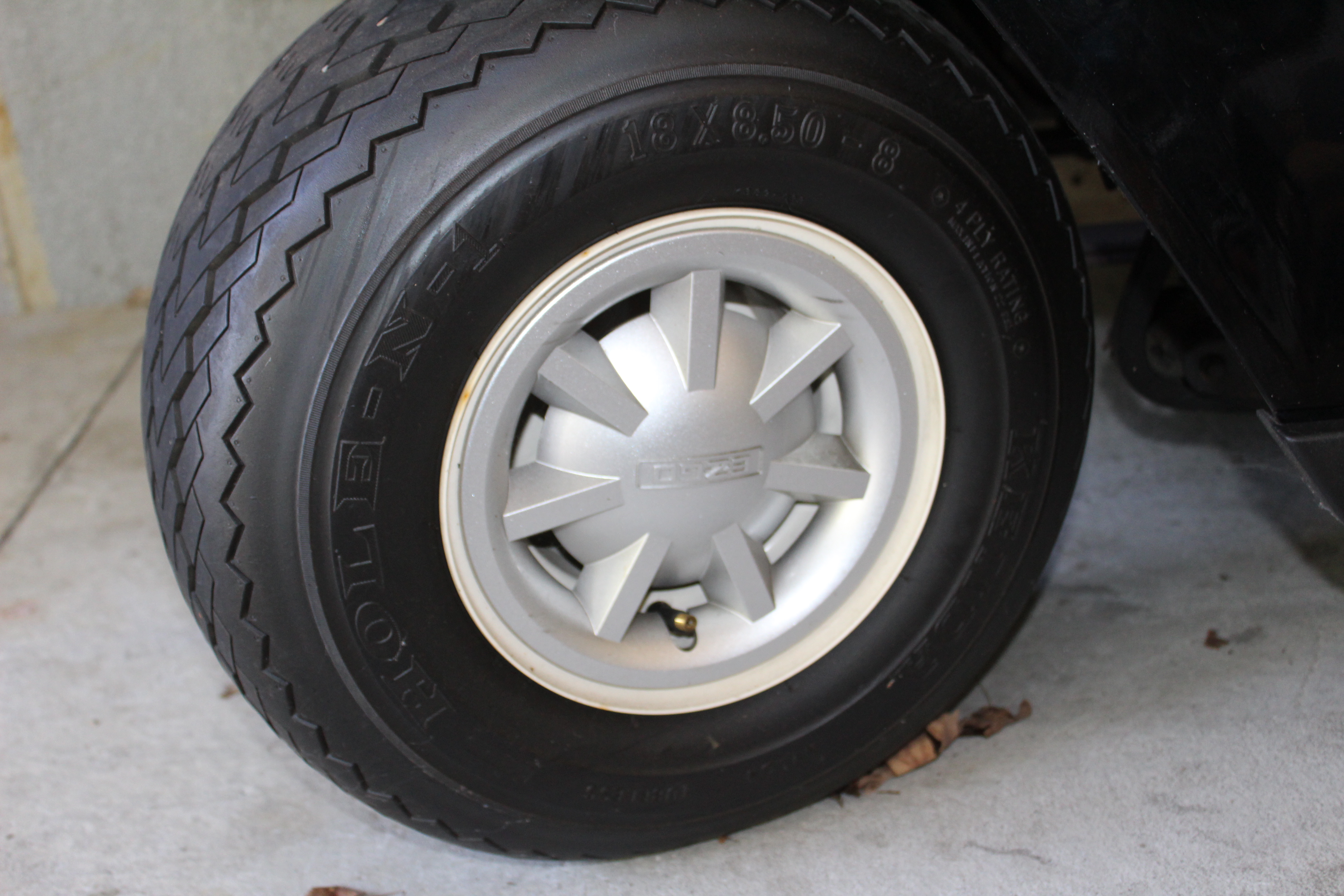 E-Z-Go Textron Golf Cart