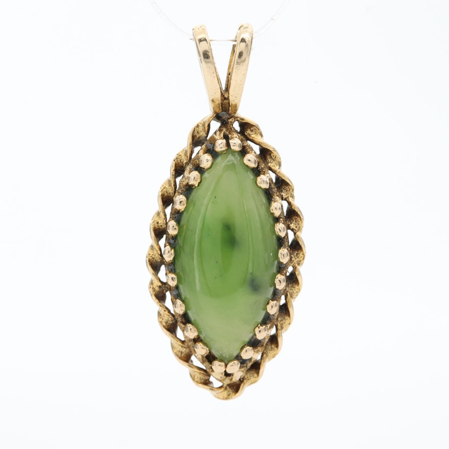 Vintage 14K Yellow Gold Nephrite Pendant