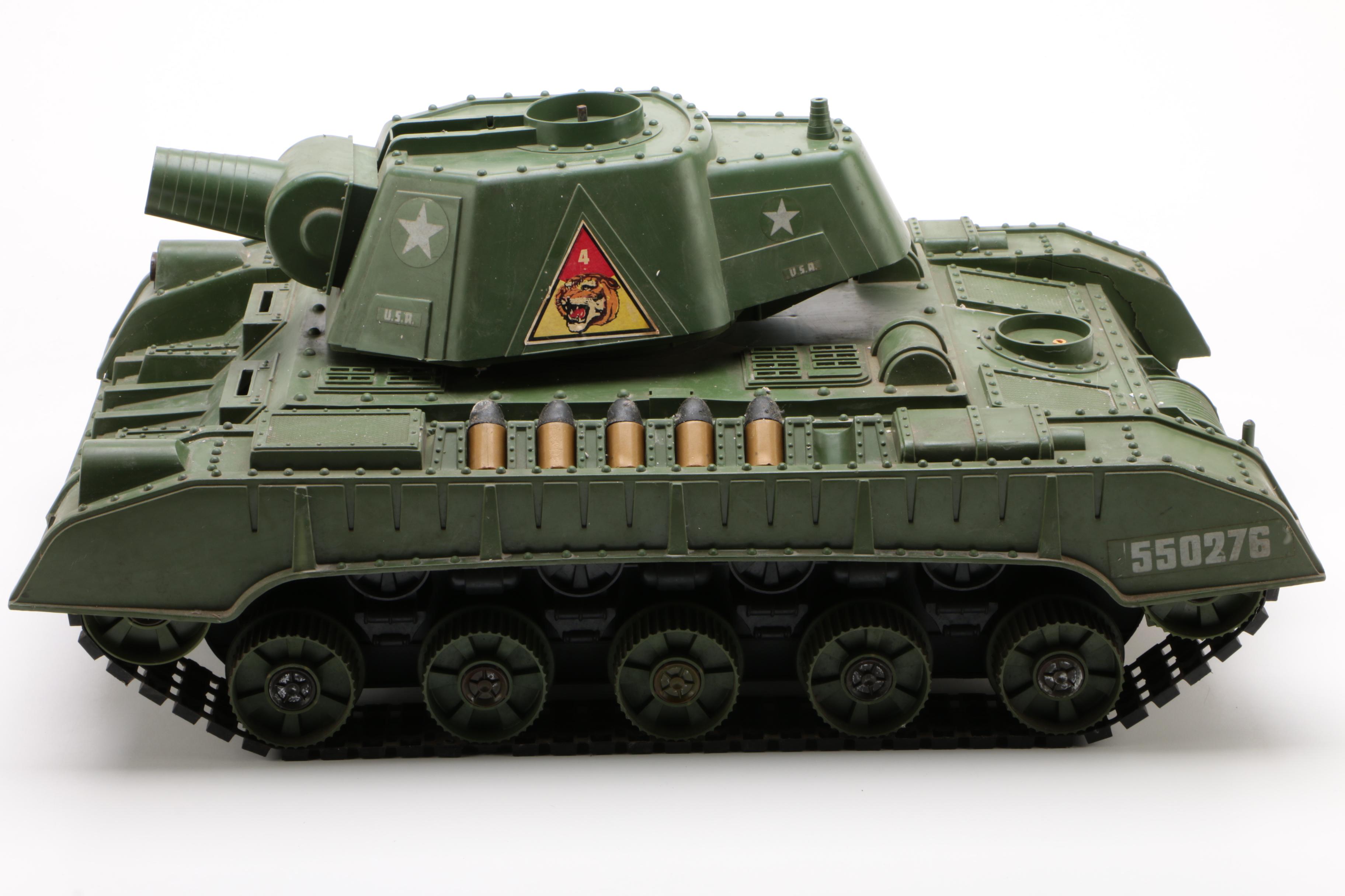 1960s Deluxe Reading Tiger Joe Howitzer Toy Tank with Battery Pack, 1961-62