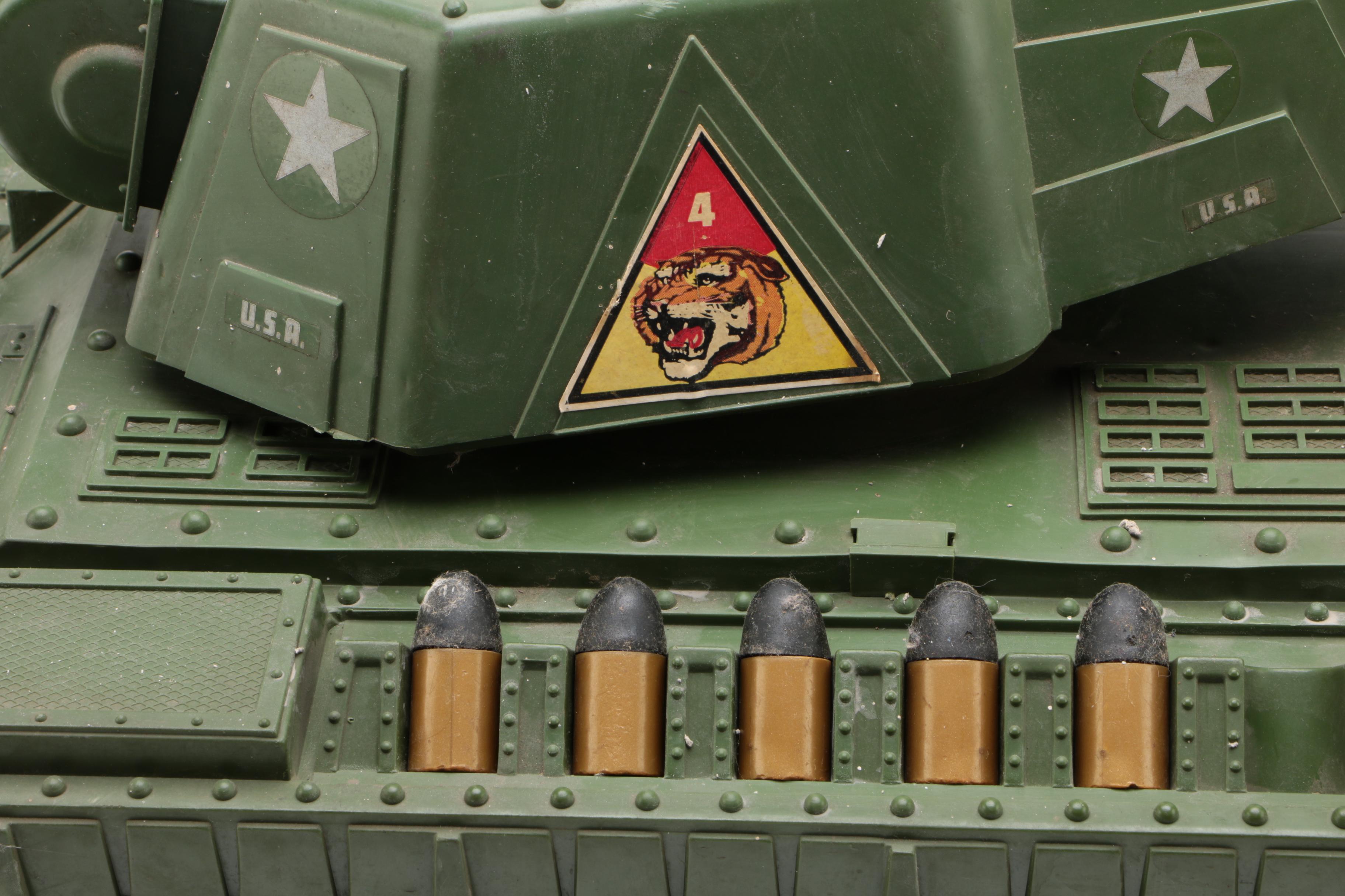1960s Deluxe Reading Tiger Joe Howitzer Toy Tank with Battery Pack, 1961-62