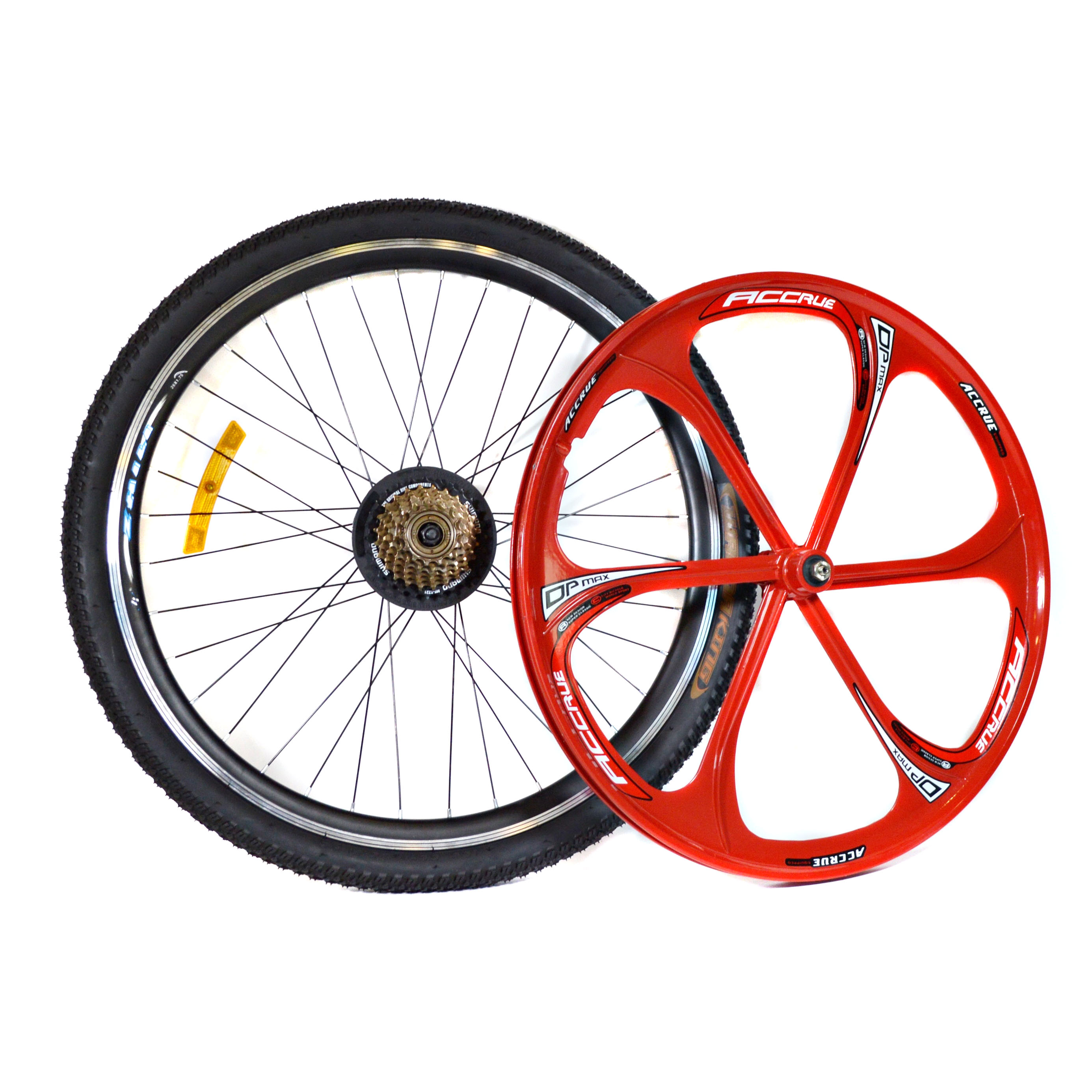 Accrue 22" Alloy Wheel and Wanda King 26" Bicycle Tire Wall Decor