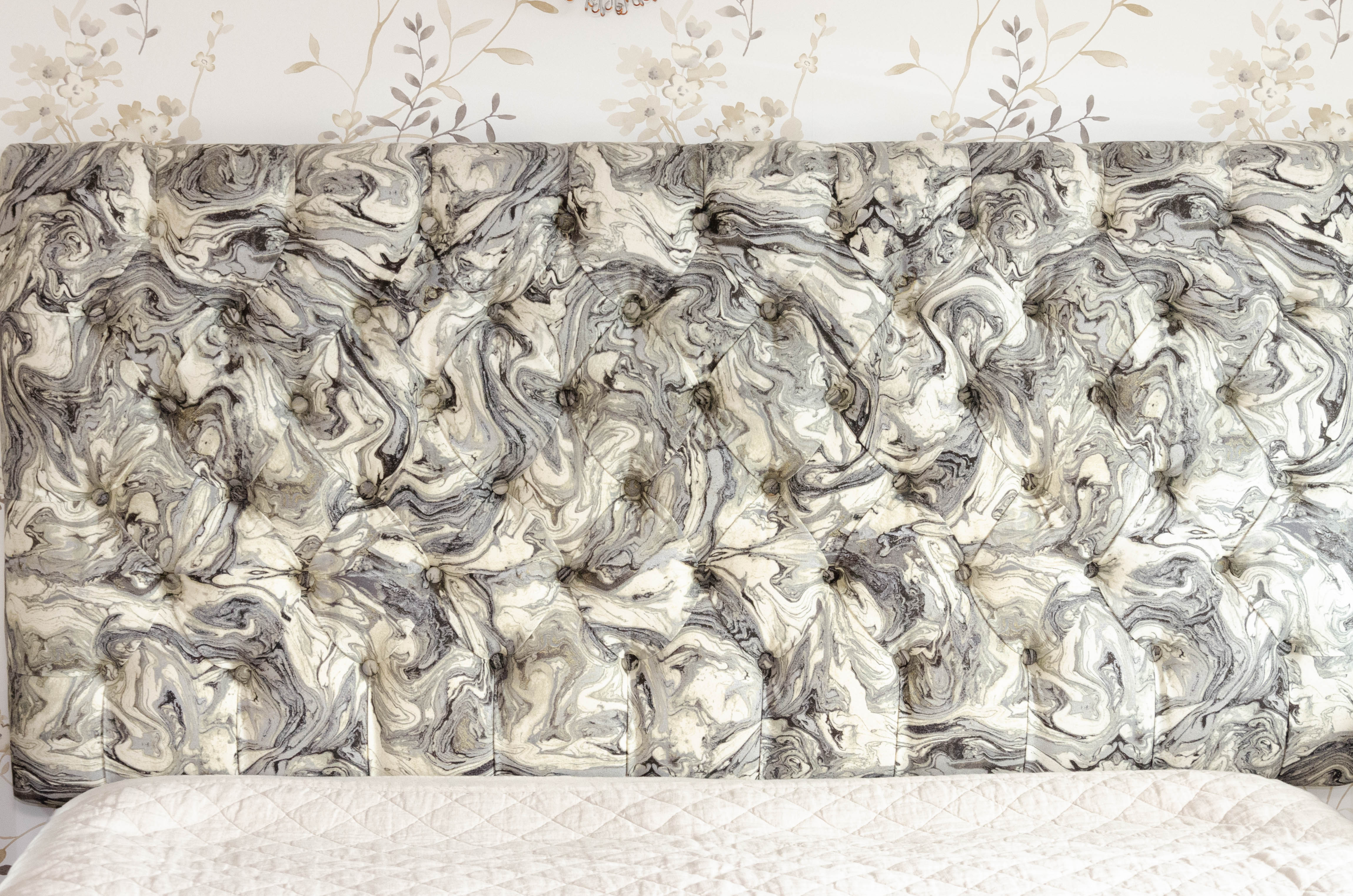 Button-Tufted Queen Size Headboard and Bed Frame with Rufino Plush Mattress