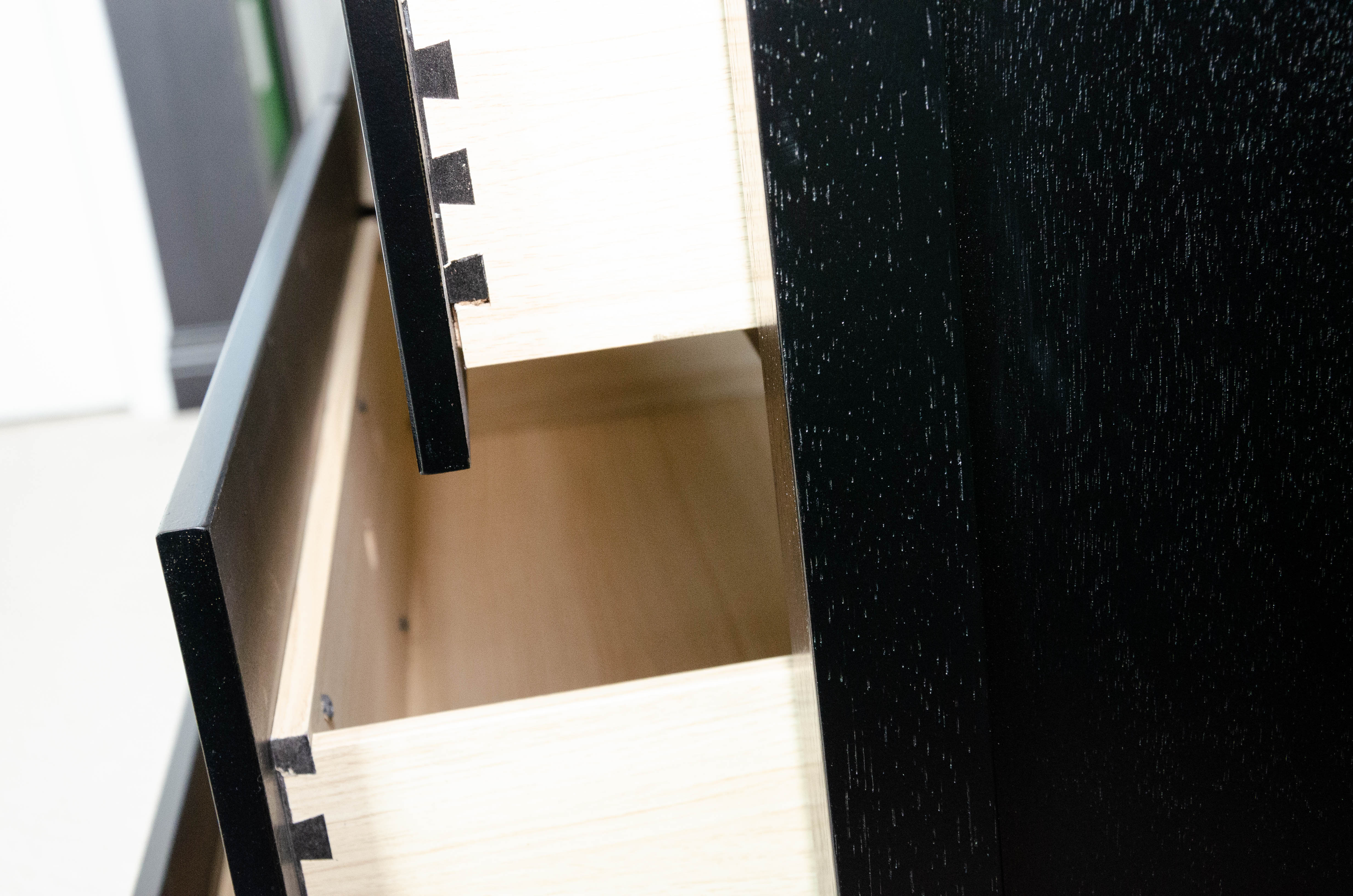 Modern Chest of Drawers in Espresso Finish