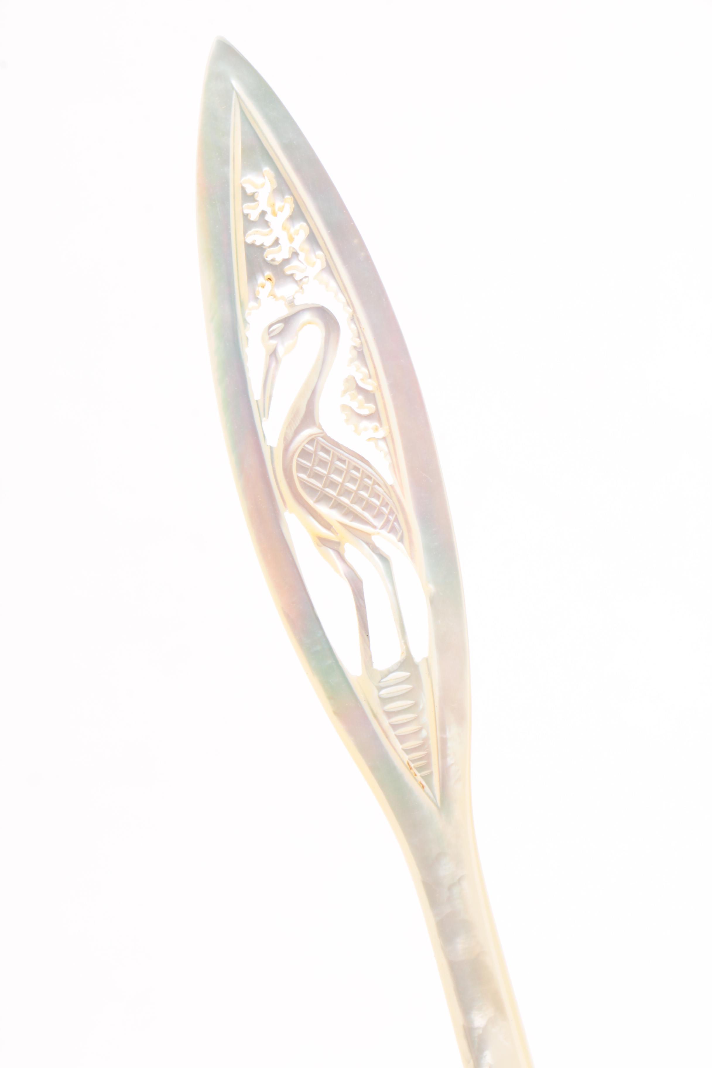Carved Mother of Pearl Dip Pen with Crane Motif, Late 19th/Early 20th Century