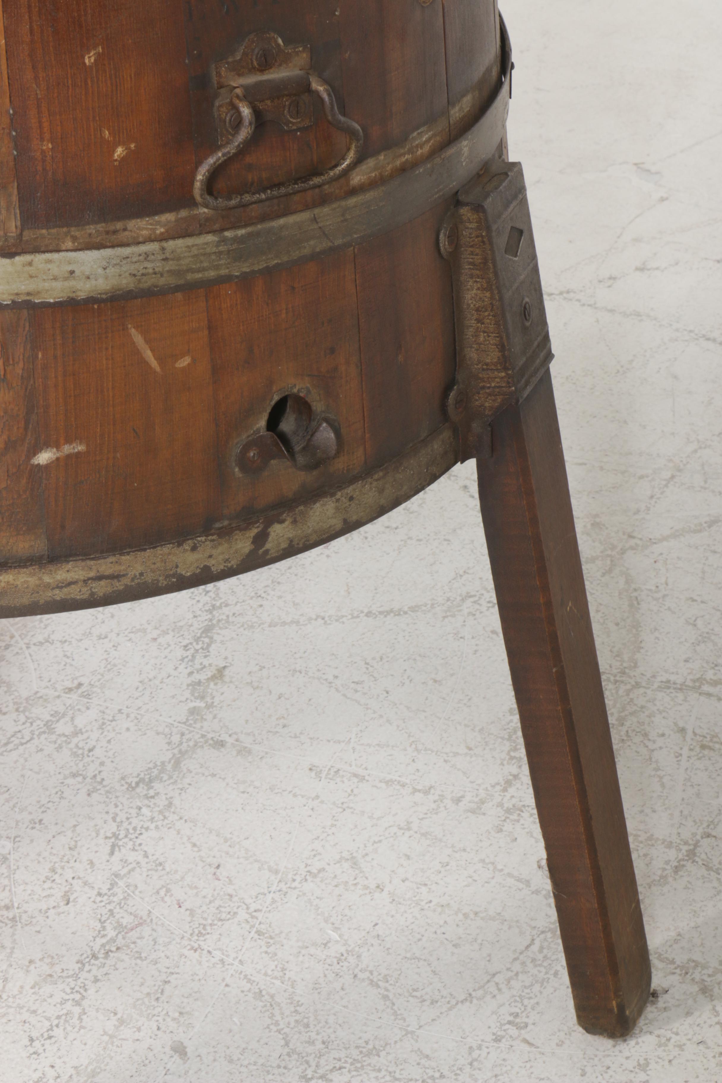 Boss Semi-Springless Model G Clothes Washer Machine with Ringer, Antique