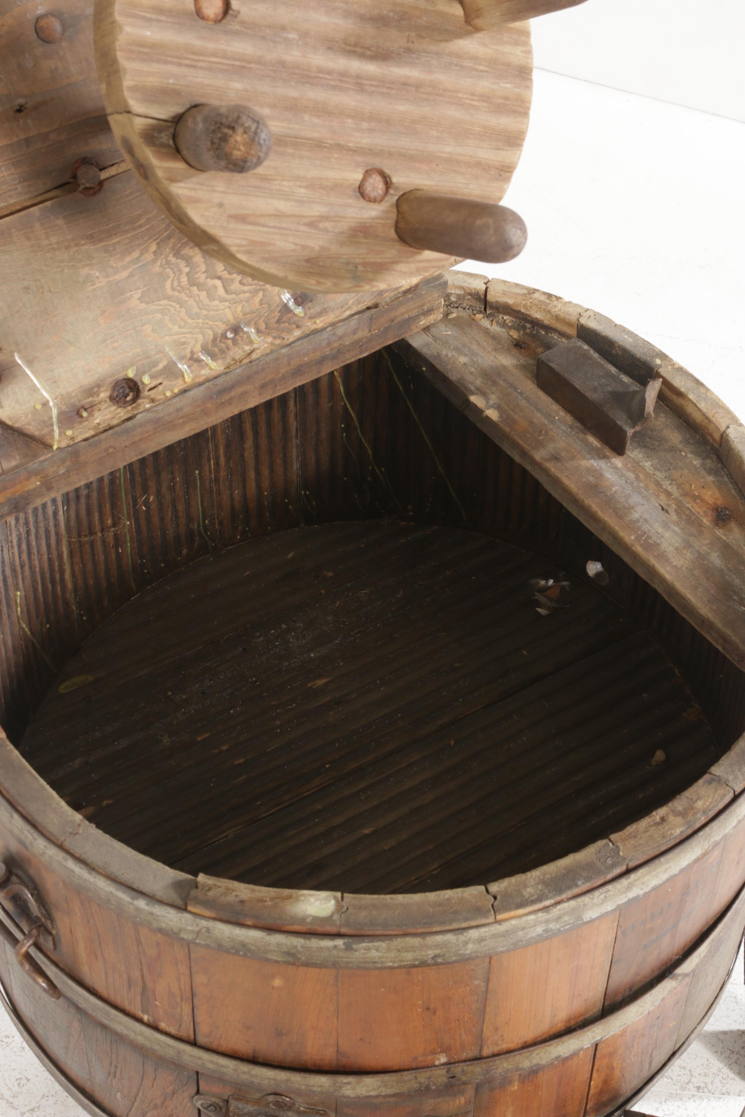 Boss Semi-Springless Model G Clothes Washer Machine with Ringer, Antique