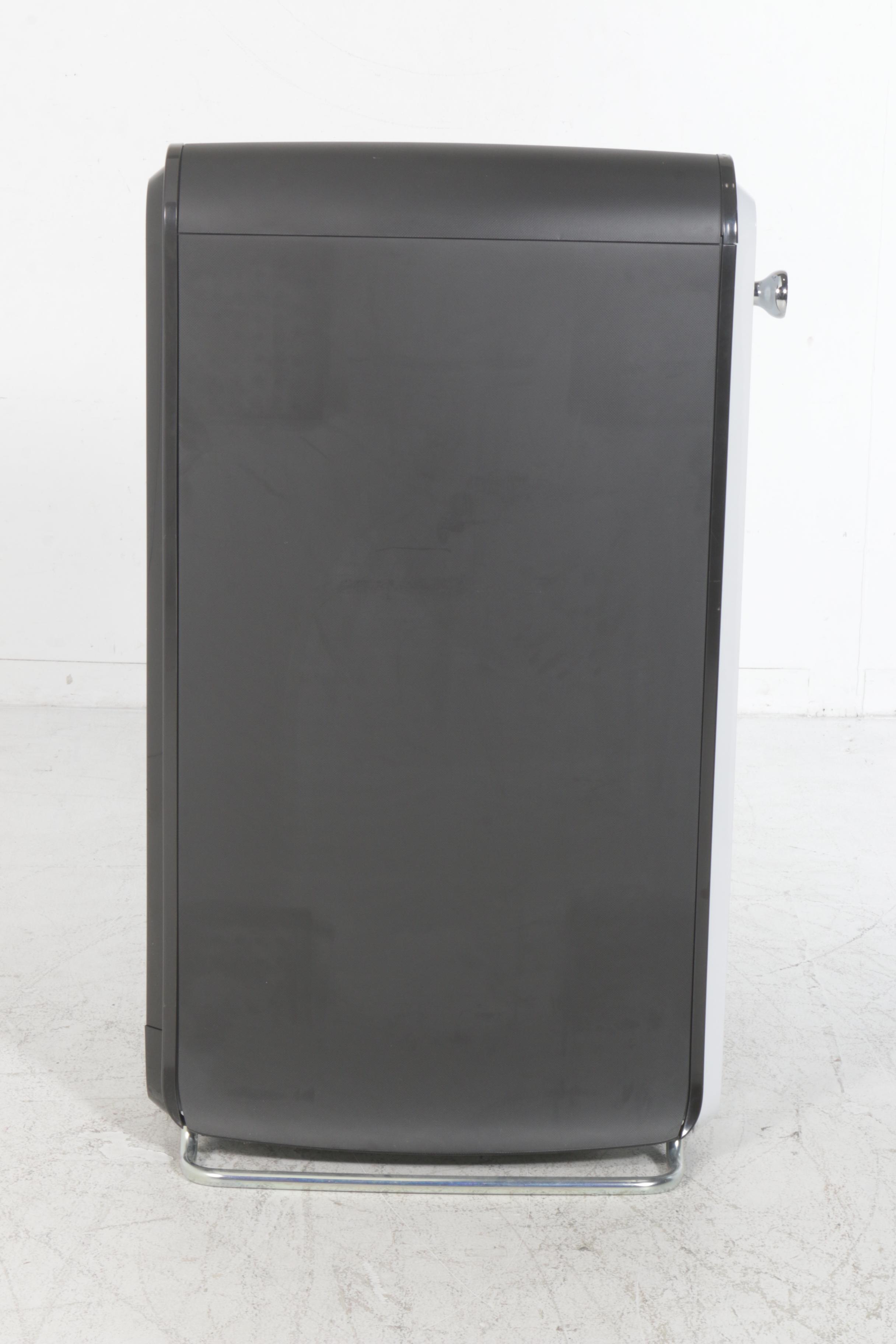 Whirlpool Swash Clothing Care System