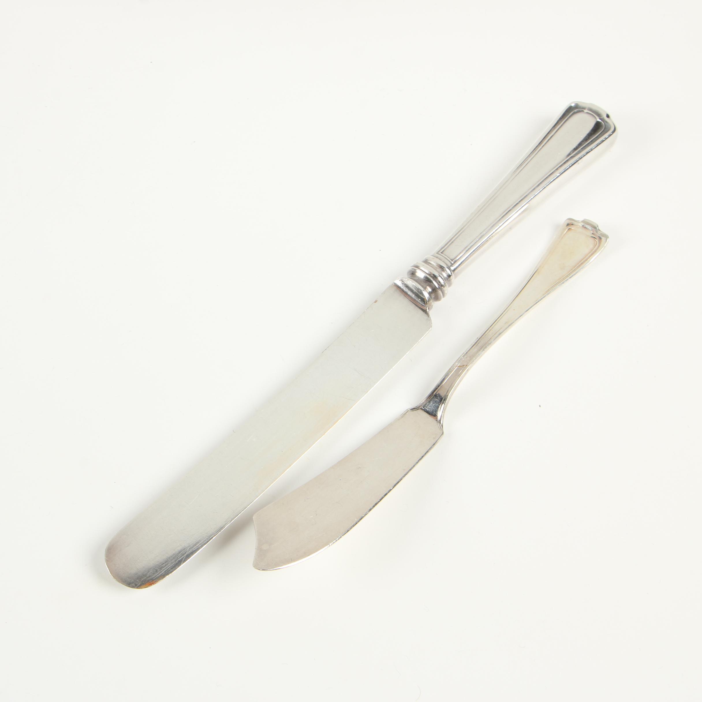 Rogers Bros "Cromwell" Silver Plate Flatware, Service for Twelve, 105 Pieces