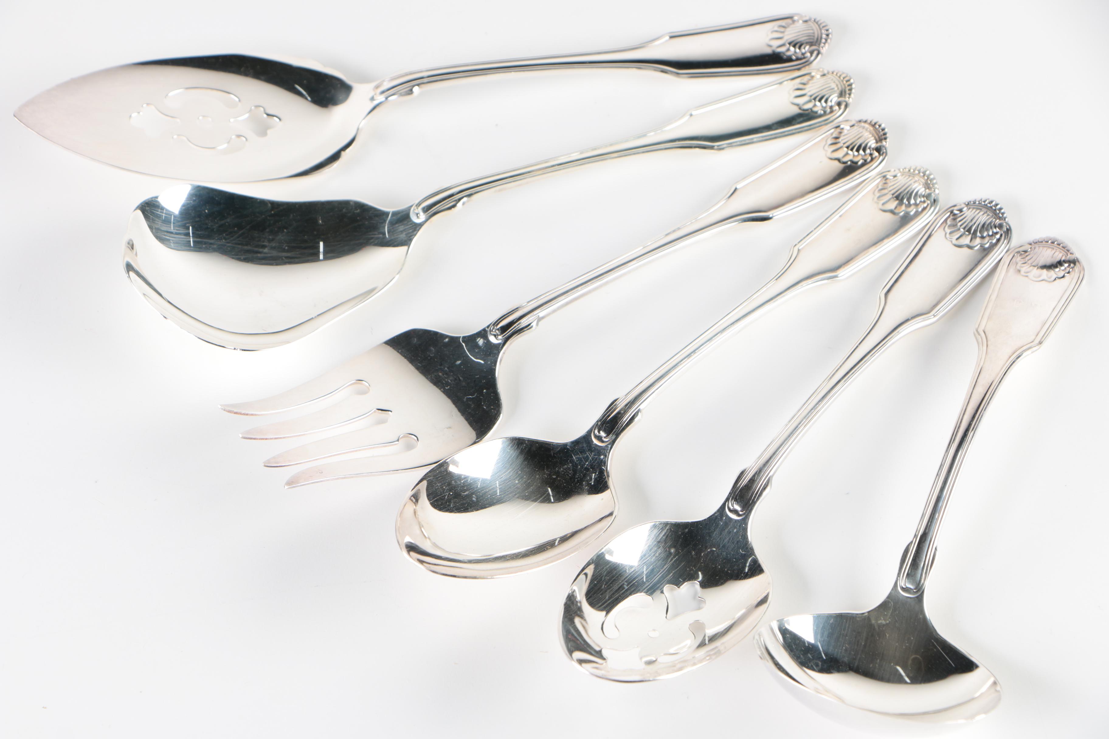 Oneida "Silver Shell" Silver Plate Flatware and Serving Utensils with Chest