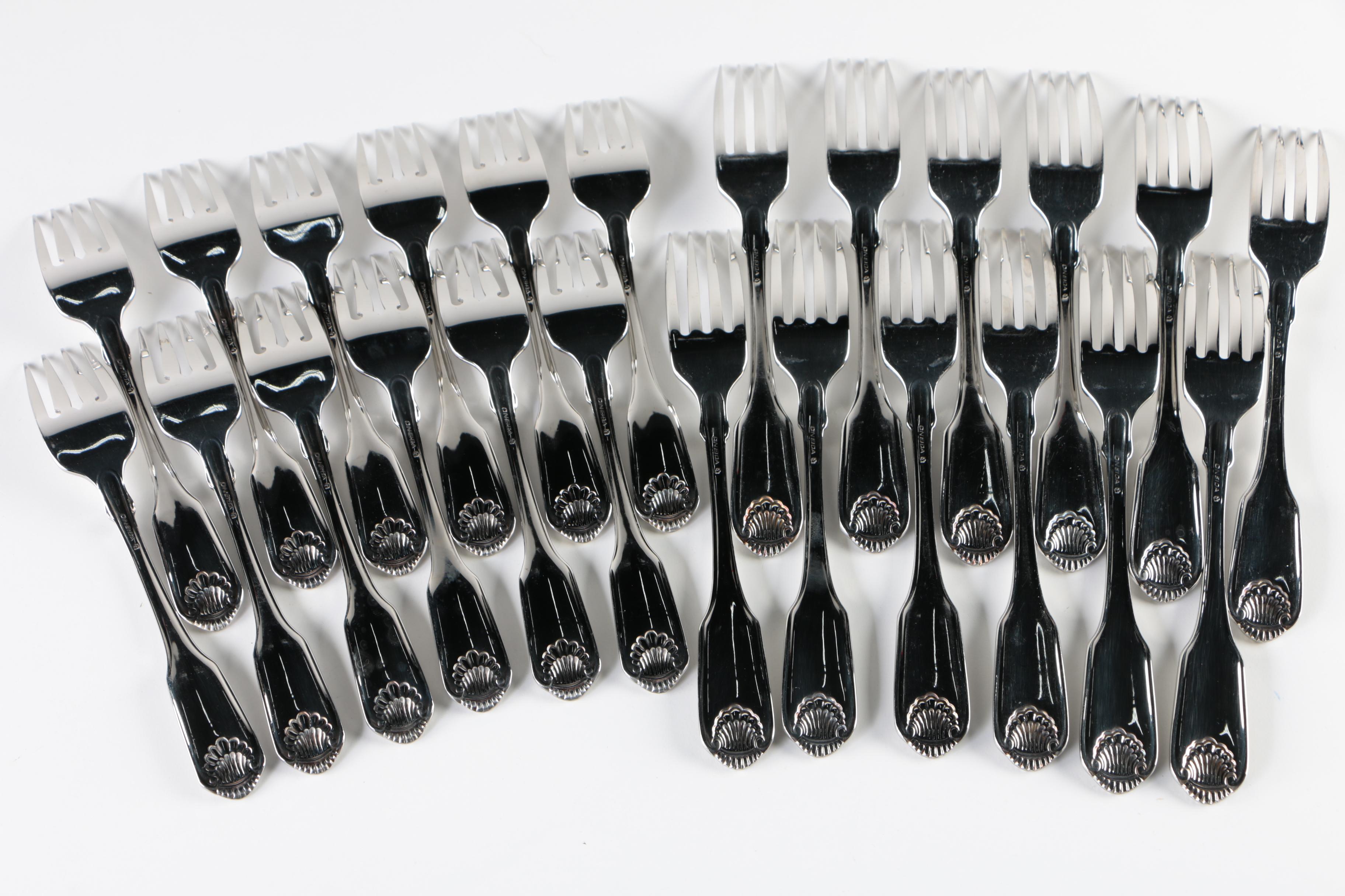 Oneida "Classic Shell" Stainless Flatware Service with "Midtowne" Serving Spoons