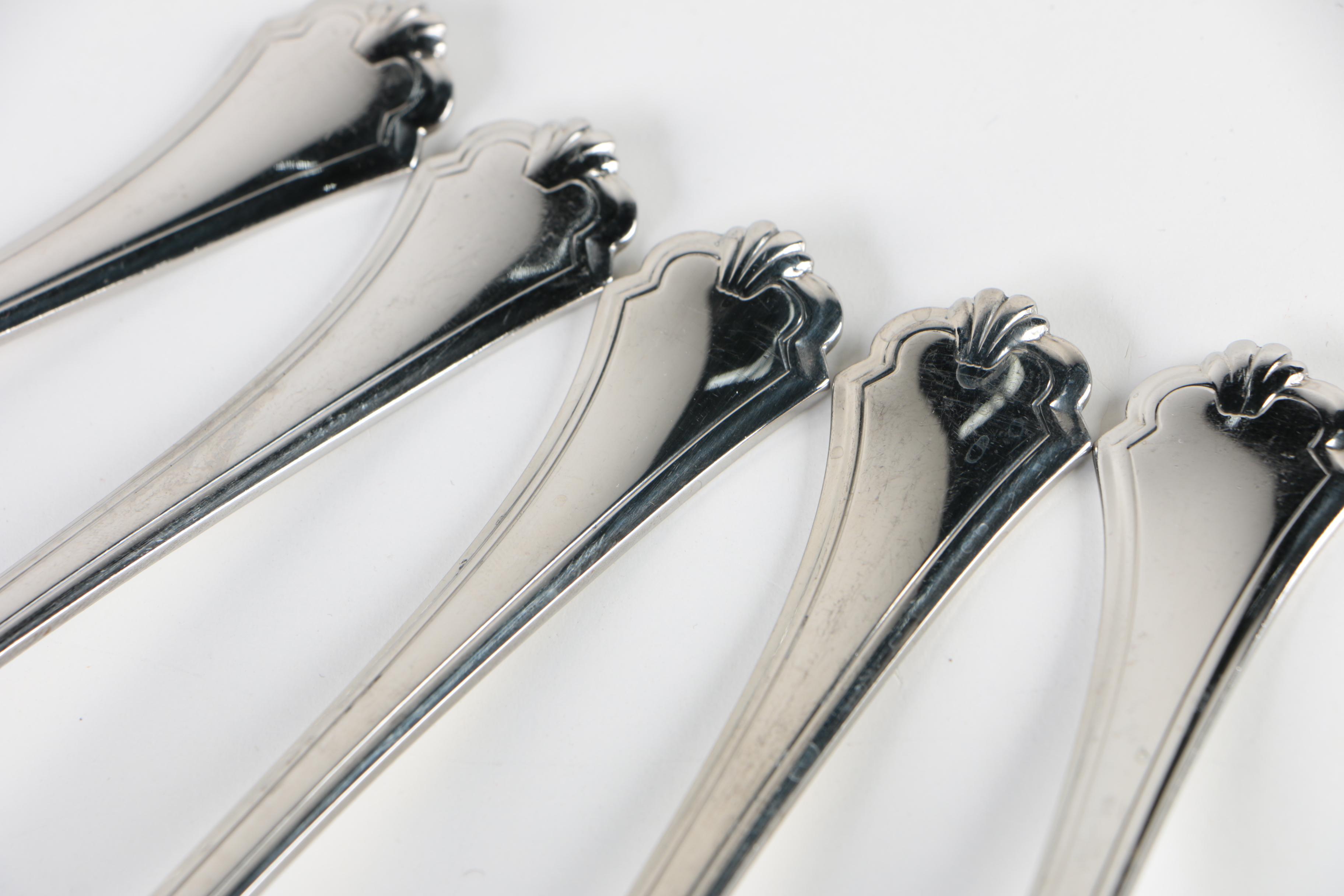 Oneida "Classic Shell" Stainless Flatware Service with "Midtowne" Serving Spoons