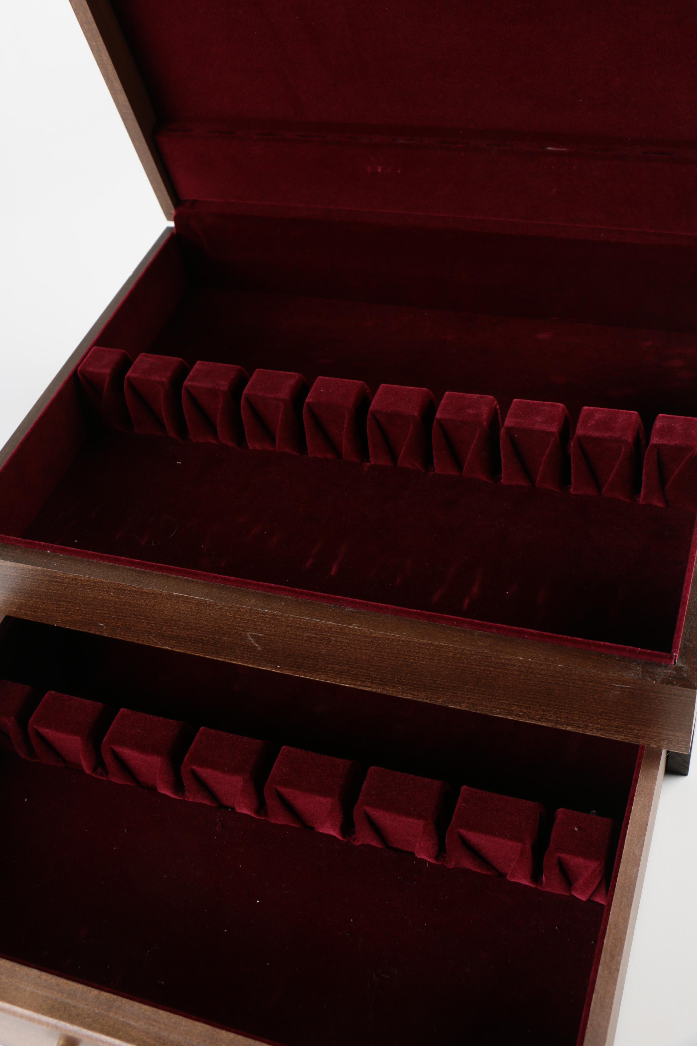 Oneida "Classic Shell" Stainless Flatware Service with "Midtowne" Serving Spoons