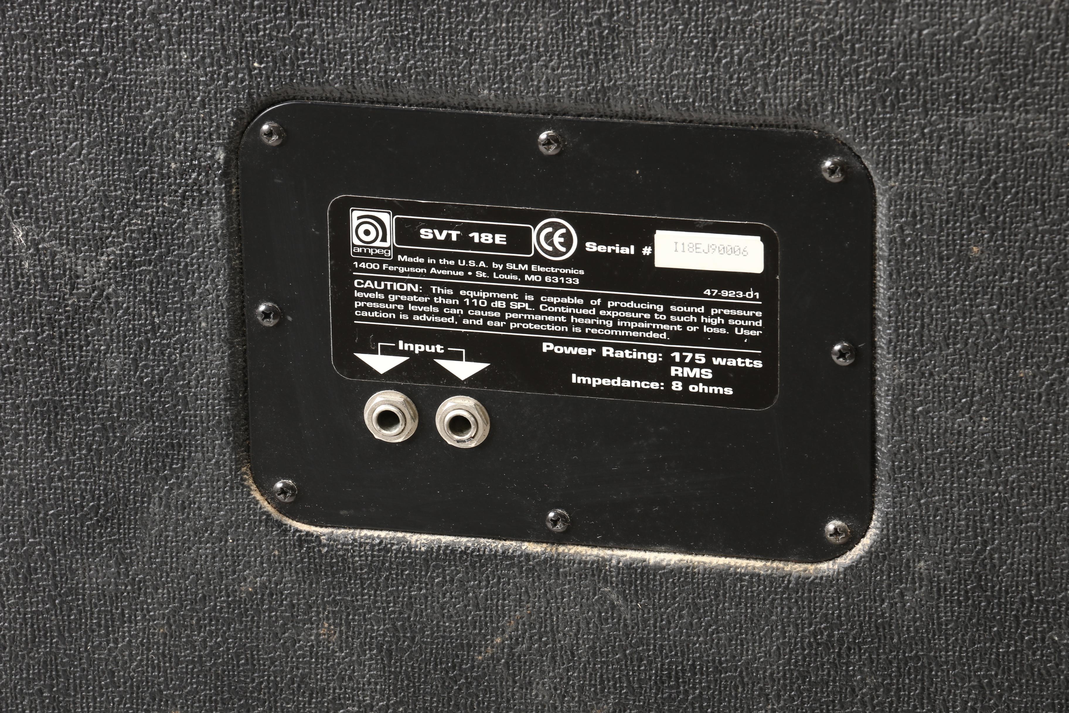 Ampeg Classic Series Passive Bass Speaker Cabinet