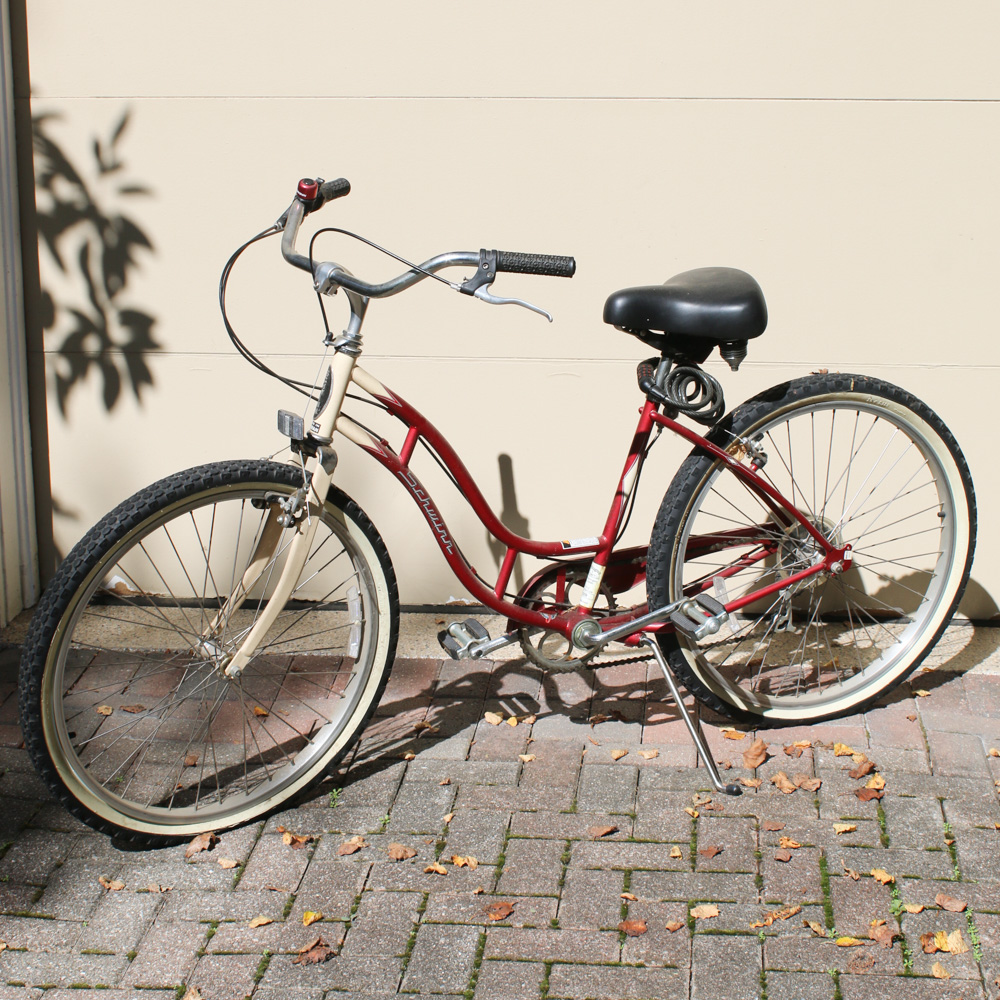 Schwinn 6 Speed Women's Cruiser Bike, Contemporary