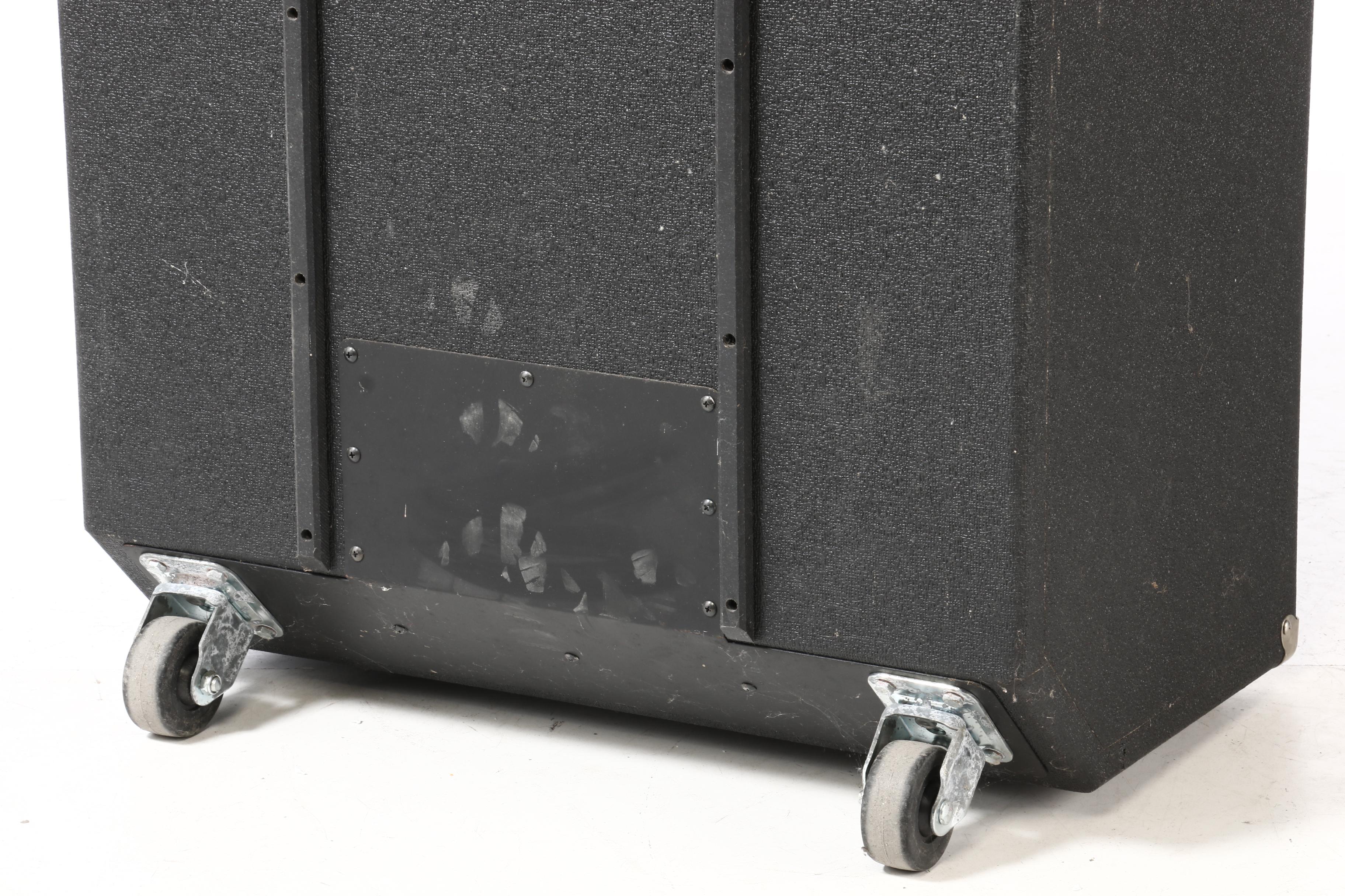 Ampeg Classic Series "The Fridge" Bass Cabinet