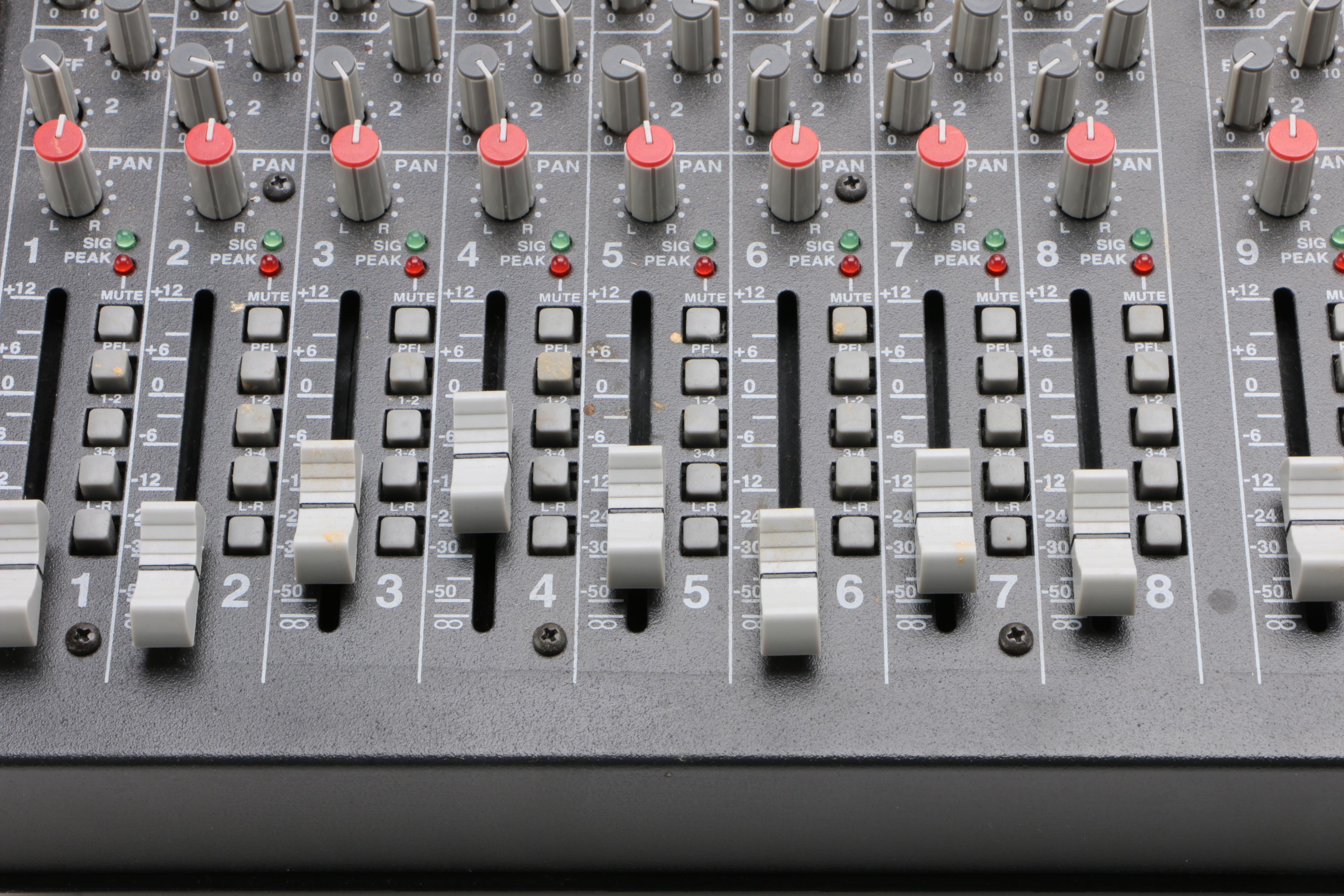 Carvin Concert Series C1644 Mixer Board