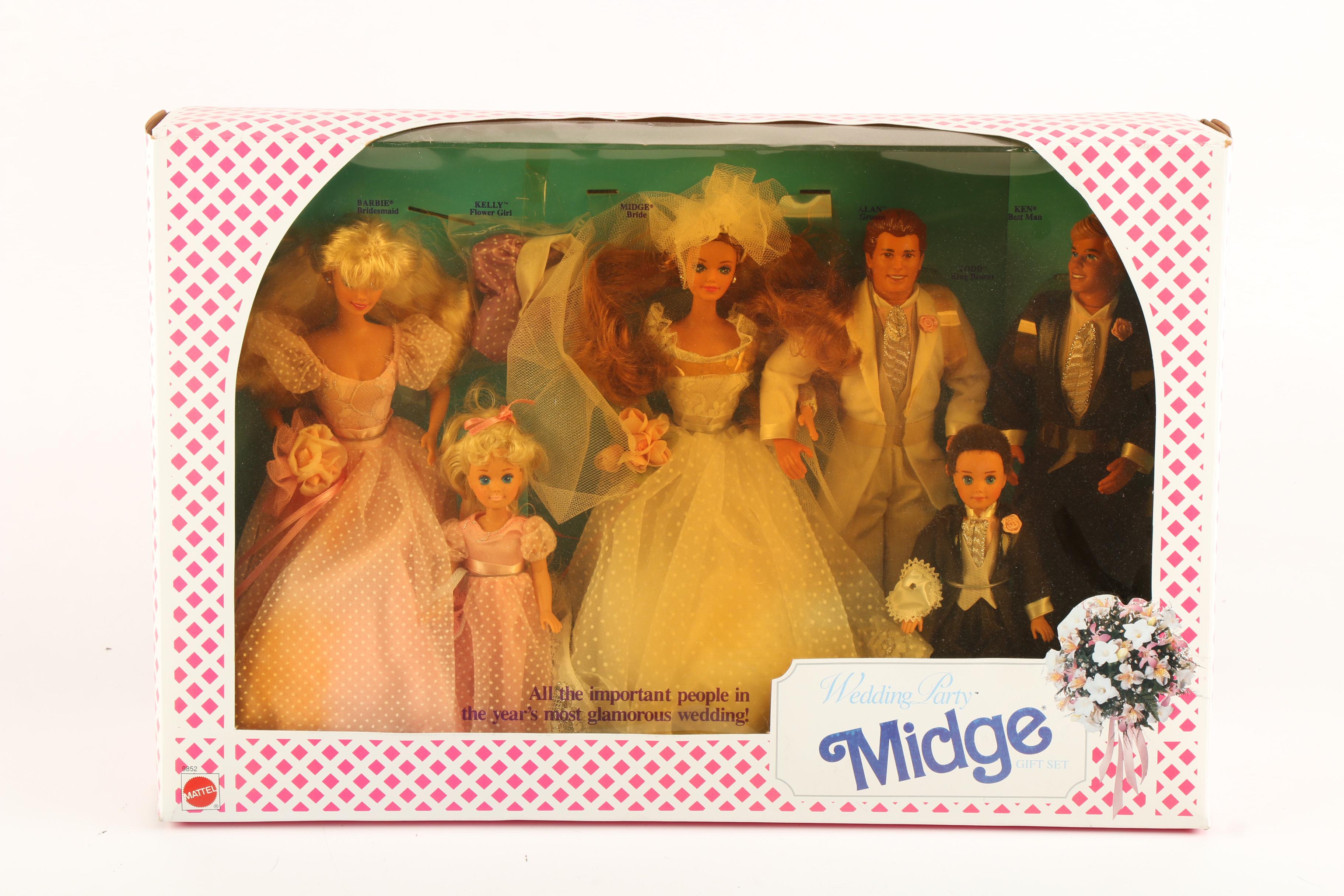 "Wedding Party Midge" Gift Set with Barbie Wedding Fashion Accessories, 1990s