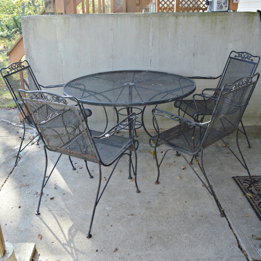 Outdoor Patio Wire Mesh Dining Table and Chairs