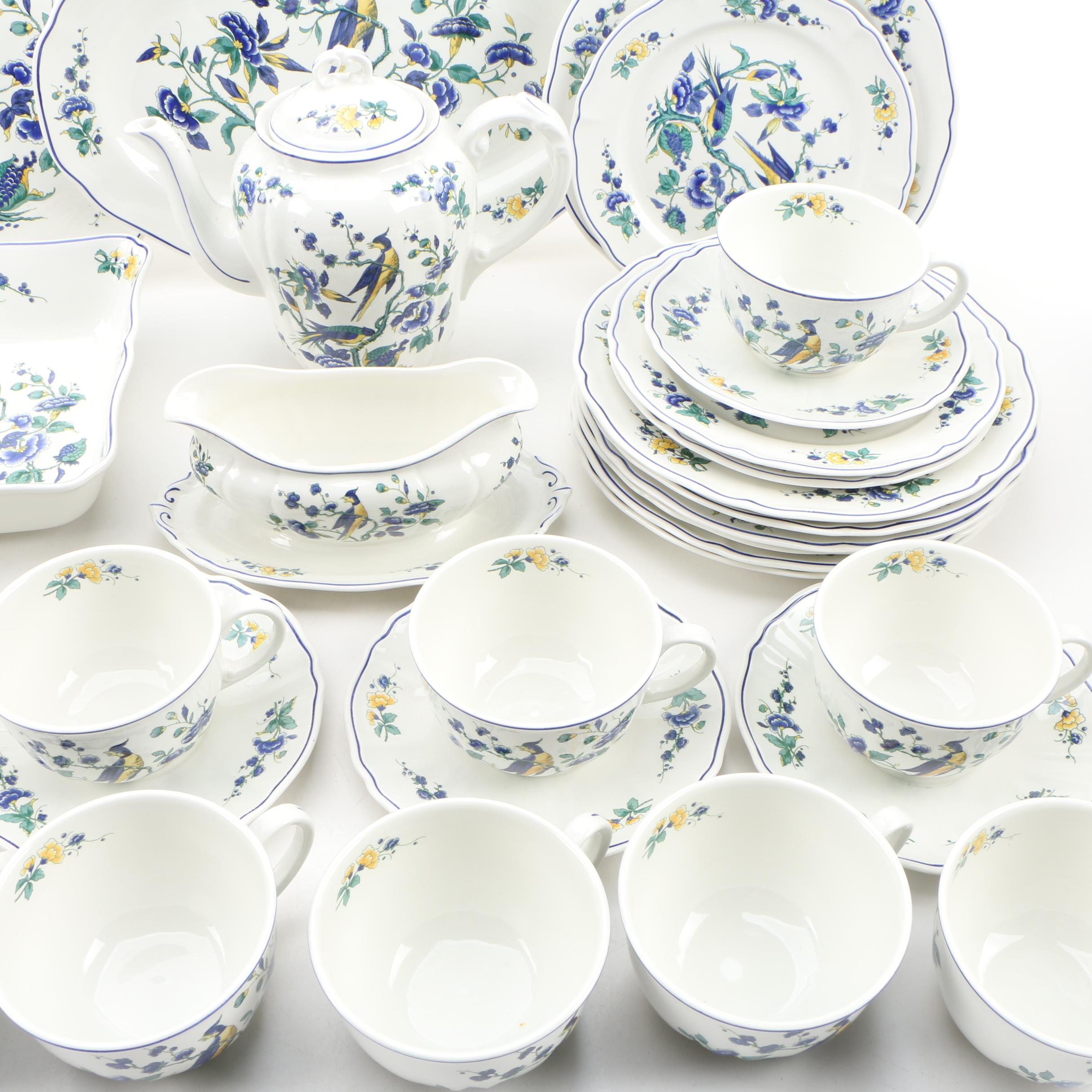 Villeroy & Boch "Phoenix Blau" Porcelain Dinnerware, Late 20th Century