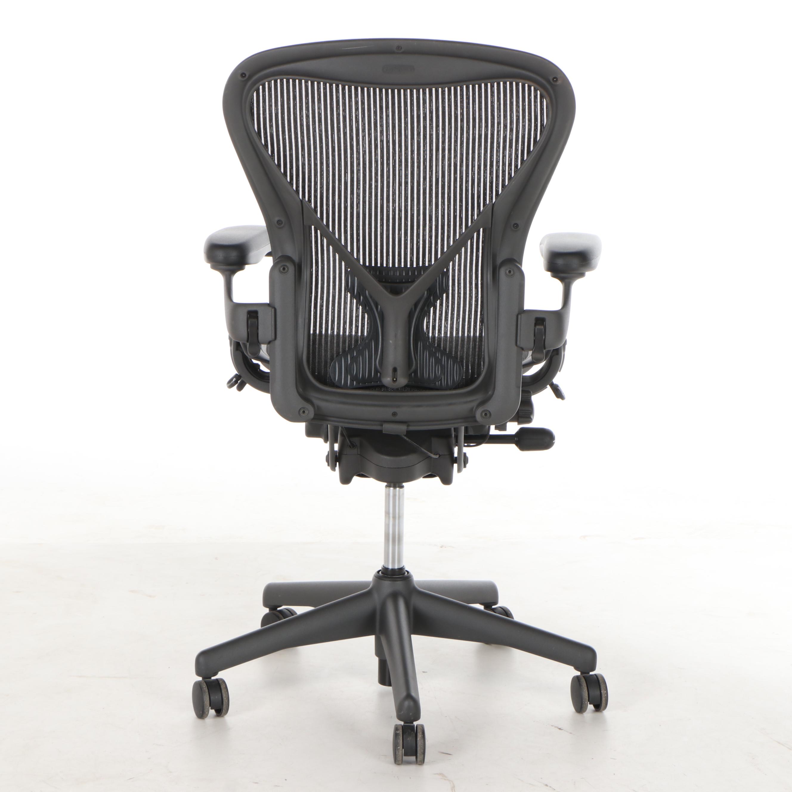 Herman Miller "Aeron" Fully Equipped "B" Office Chair, Contemporary