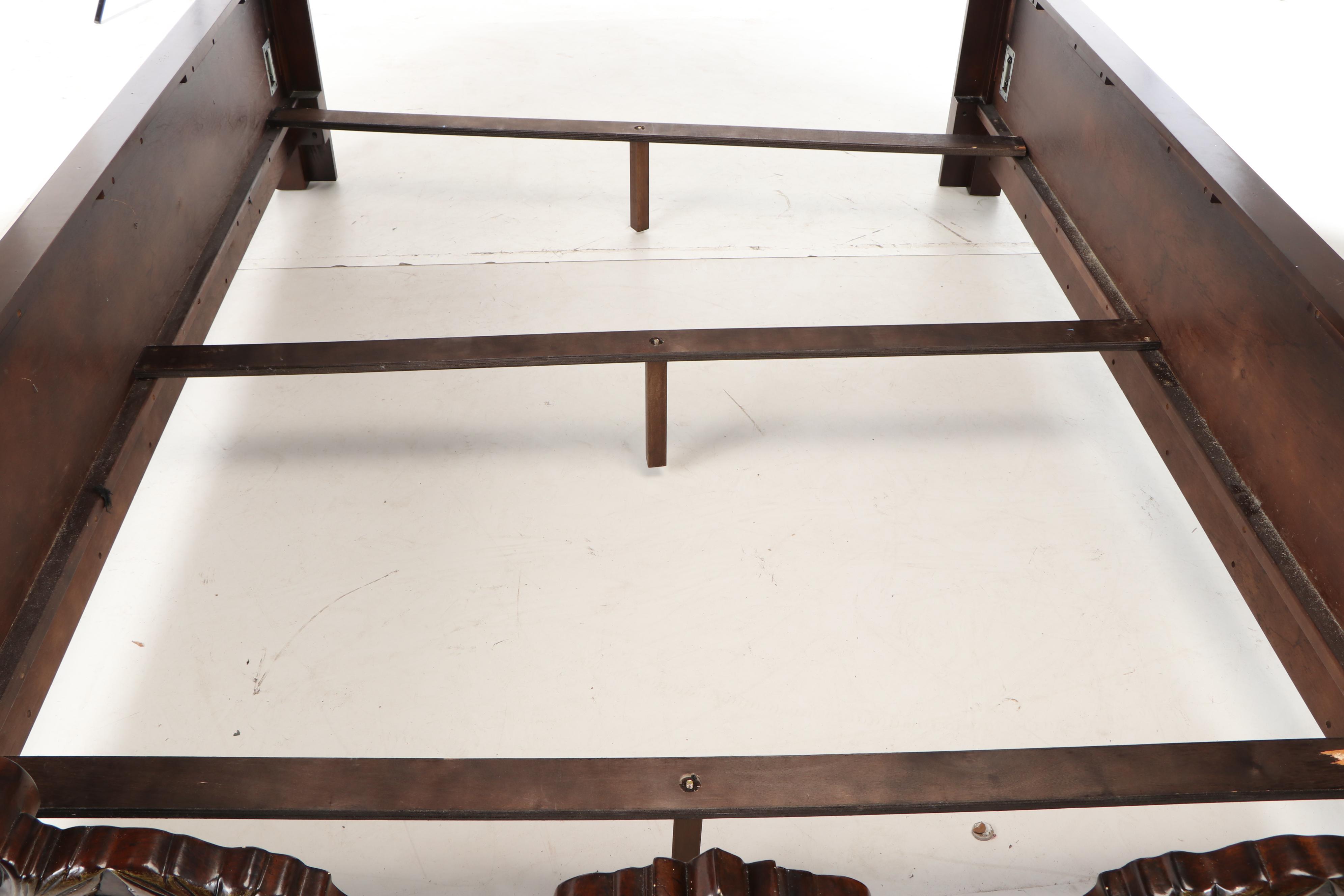 Pulaski Furniture "Wellington Manor" Rococo Style Queen Size Bed Frame