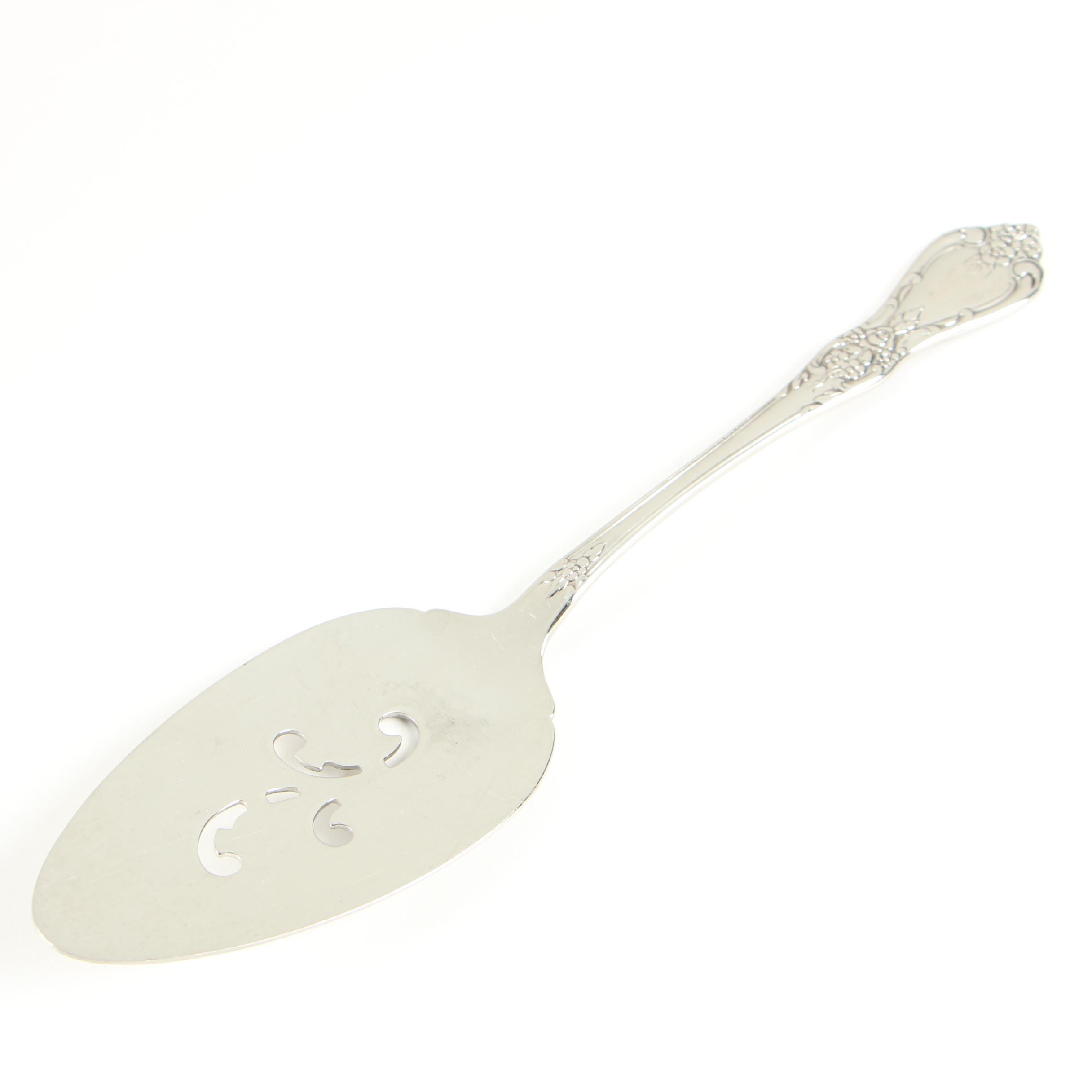 Oneida "Kennett Square" Stainless Steel Flatware Service for Twelve with Chest