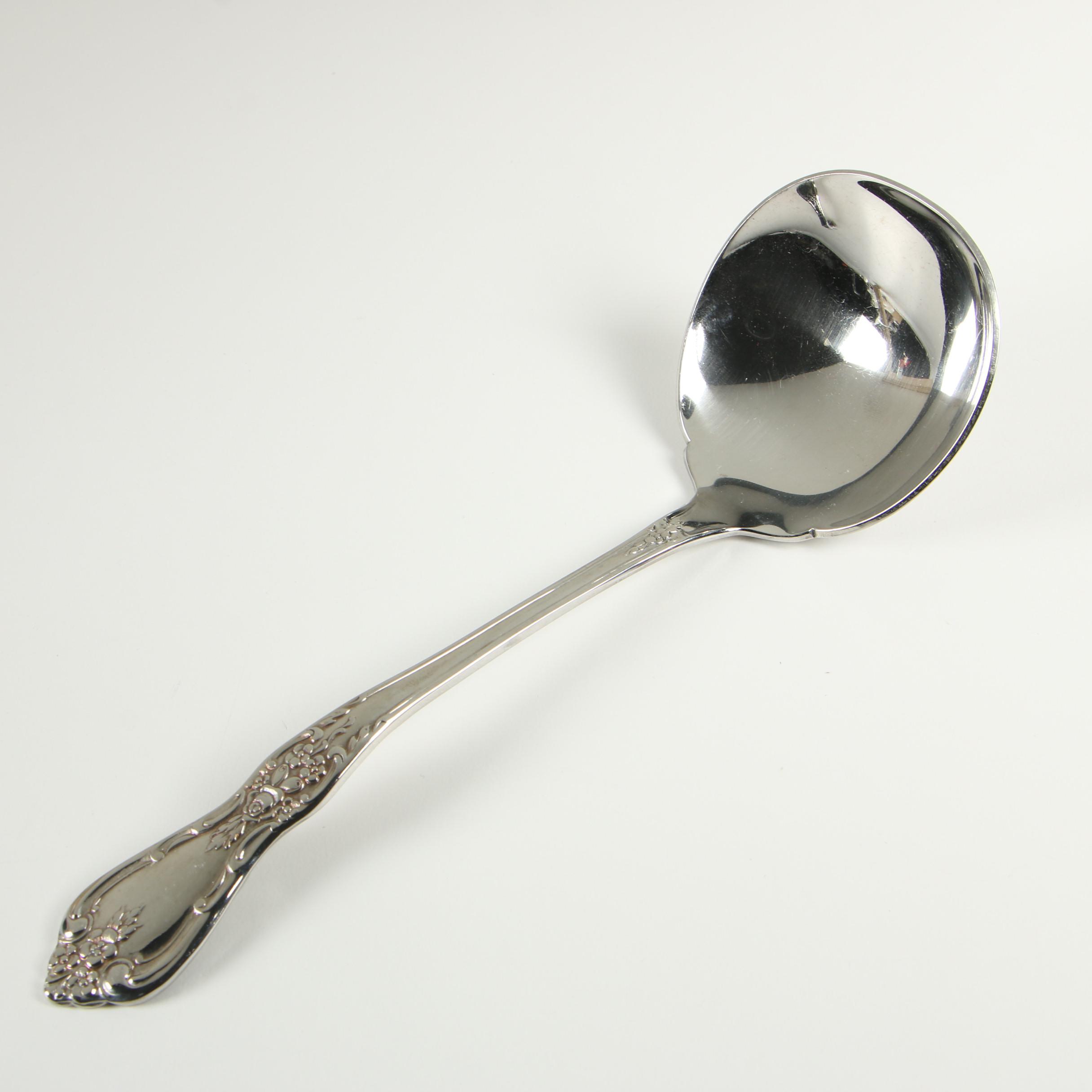 Oneida "Kennett Square" Stainless Steel Flatware Service for Twelve with Chest