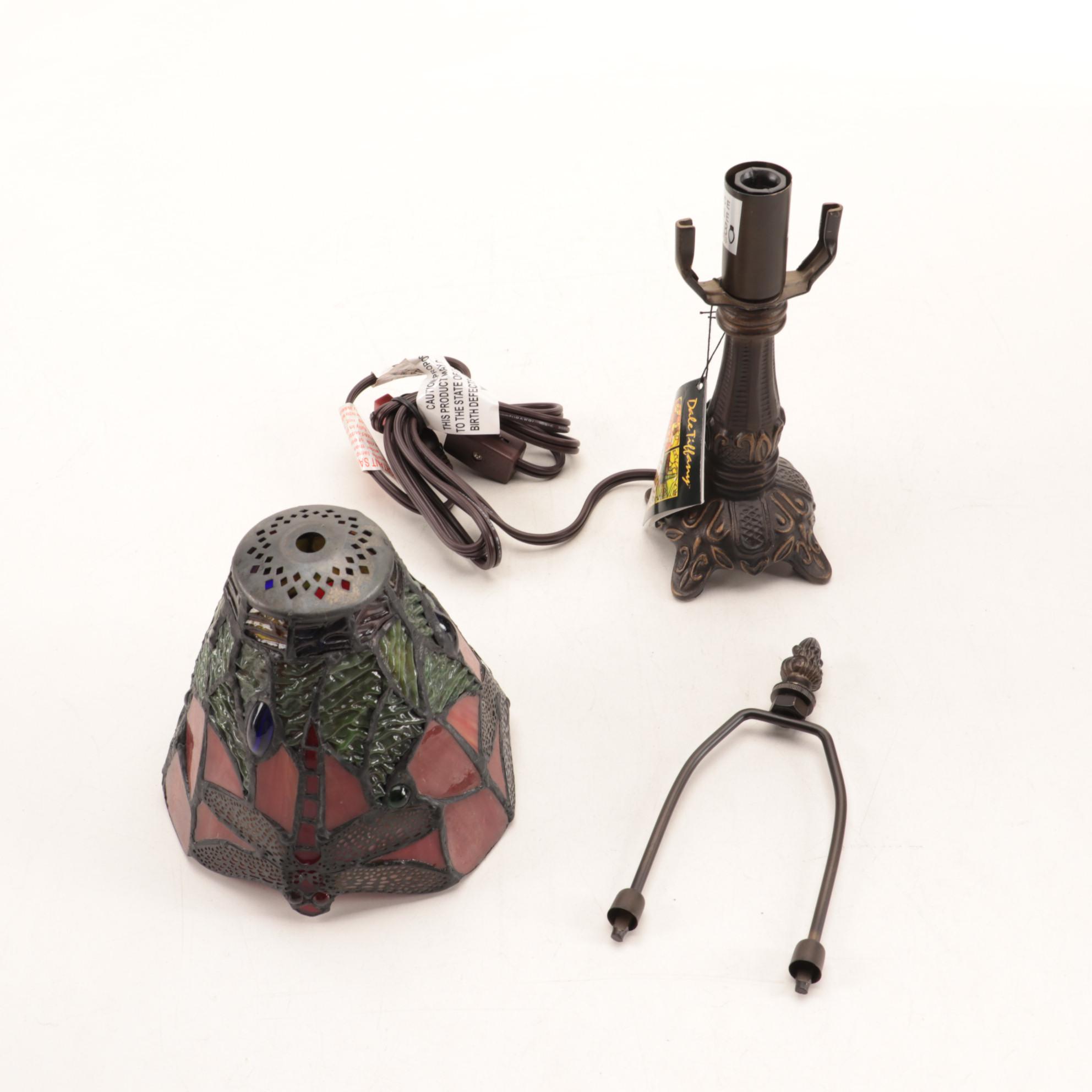 Dale Tiffany Dragonfly Accent Lamp with Art Glass Shade, Contemporary