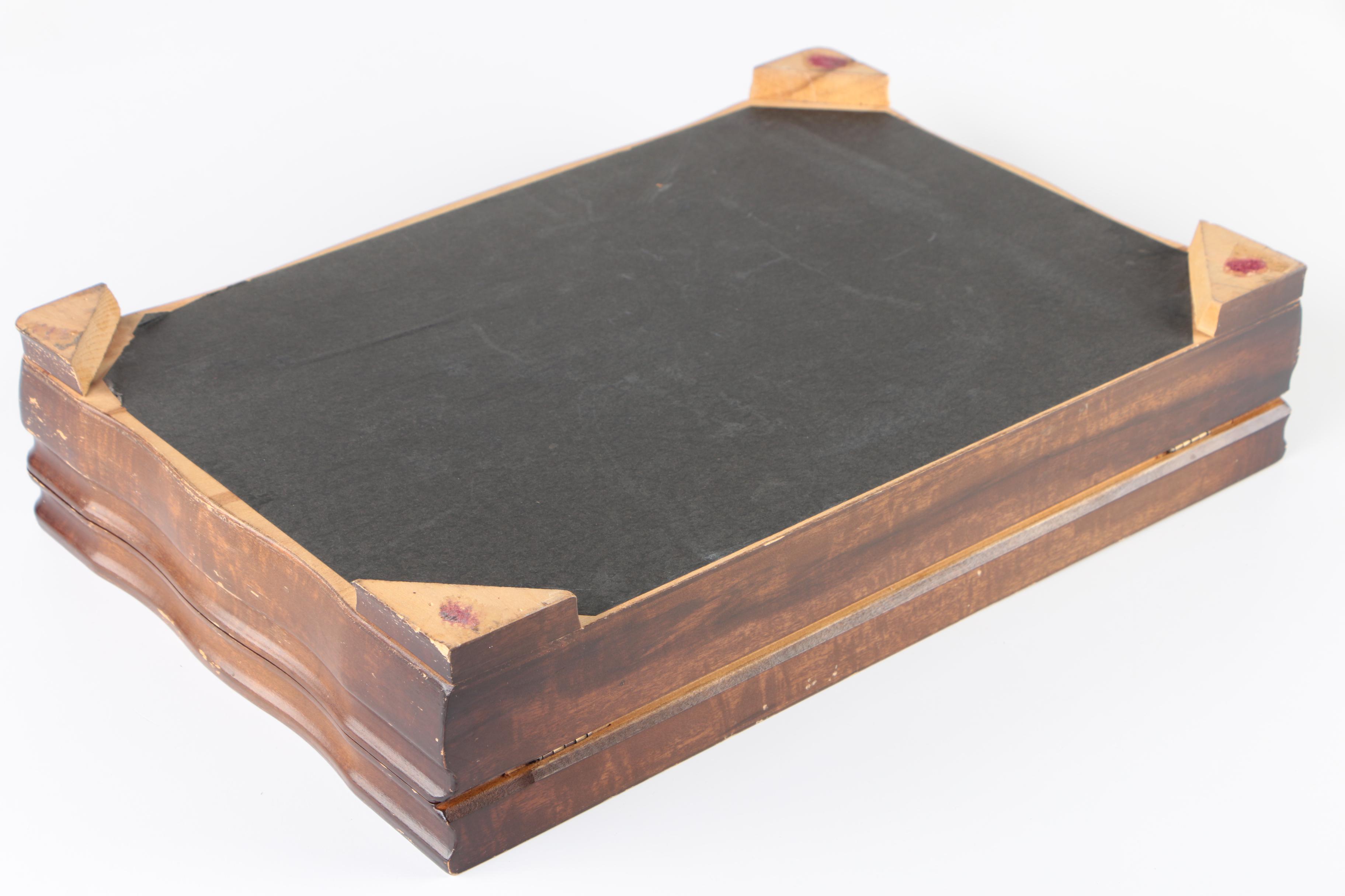 Oneida "Michelangelo" Stainless Steel Flatware Service for Twelve with Chest