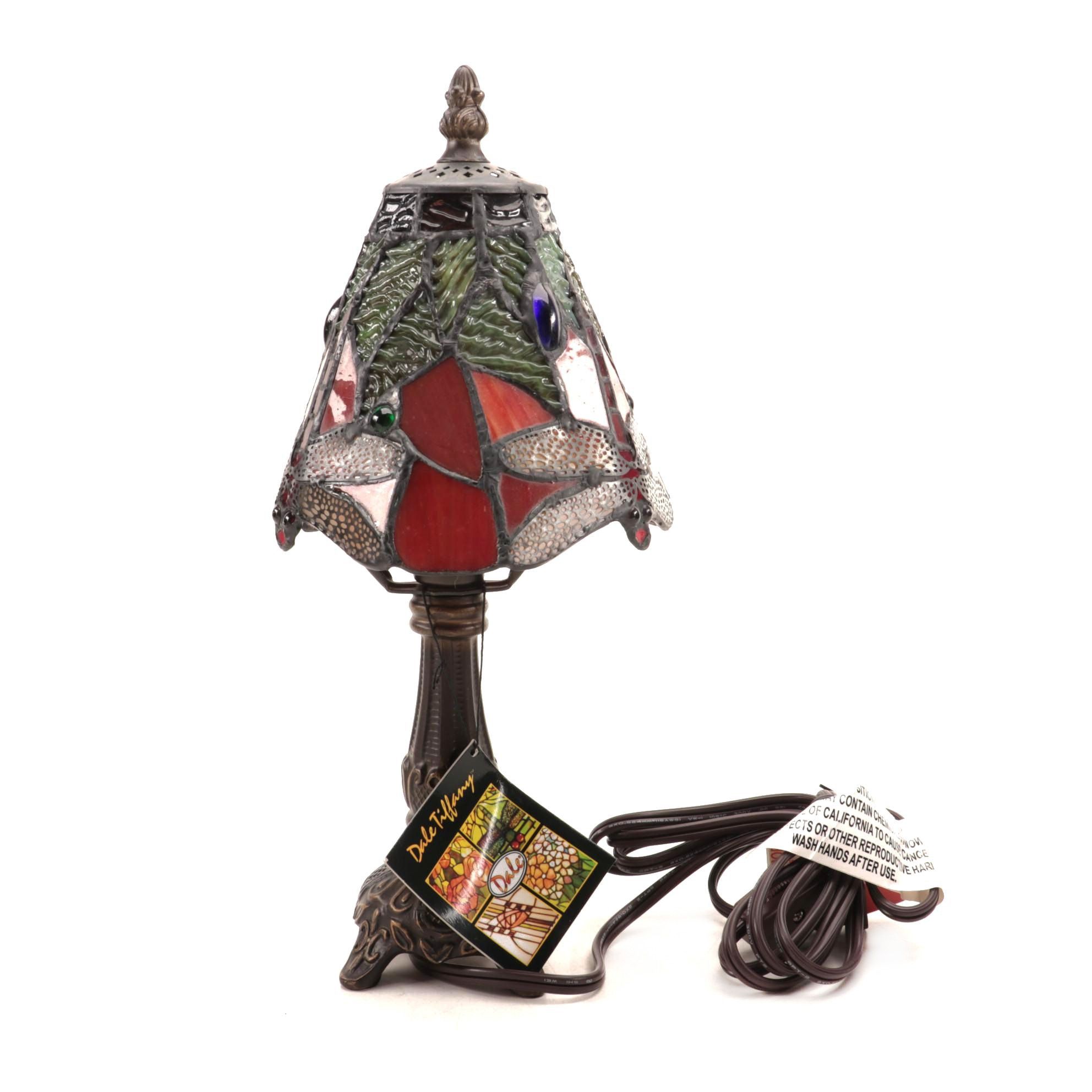Dale Tiffany Dragonfly Accent Lamp with Art Glass Shade, Contemporary