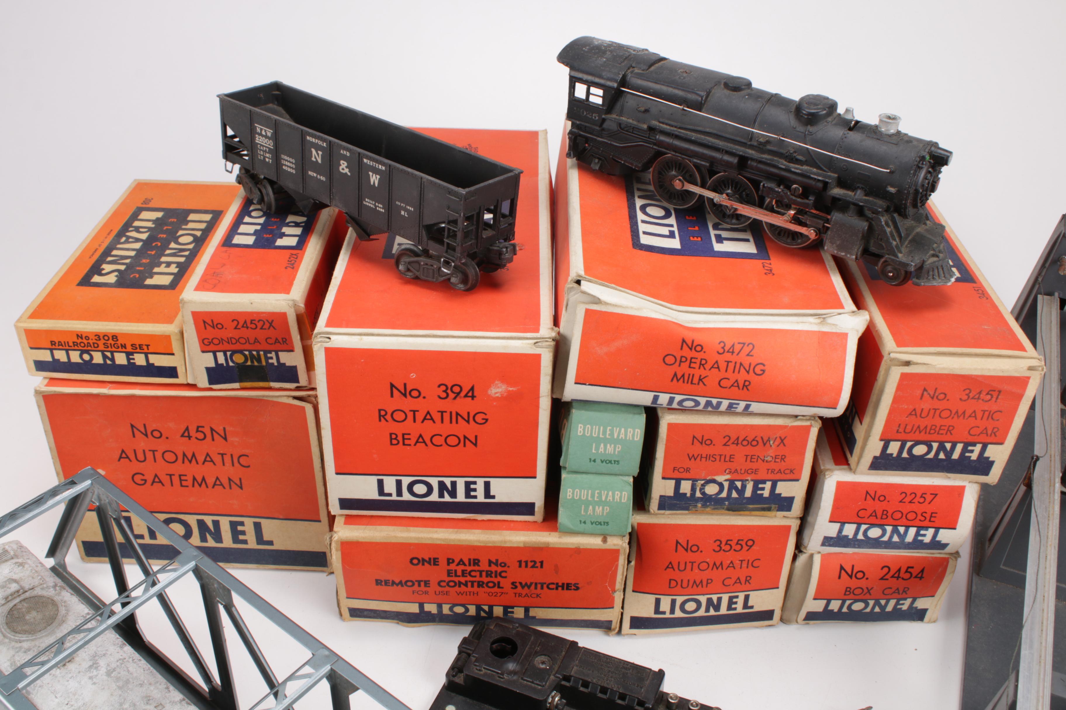 Lionel O-Gauge Train Set with 027 Track and Accessories, circa 1946