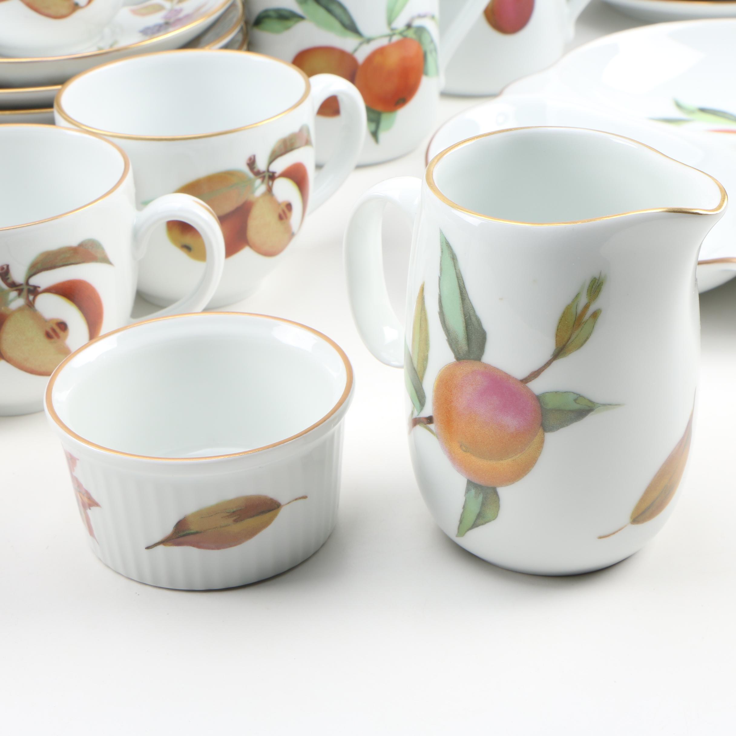 Royal Worcester "Evesham Gold" Porcelain Dinnerware