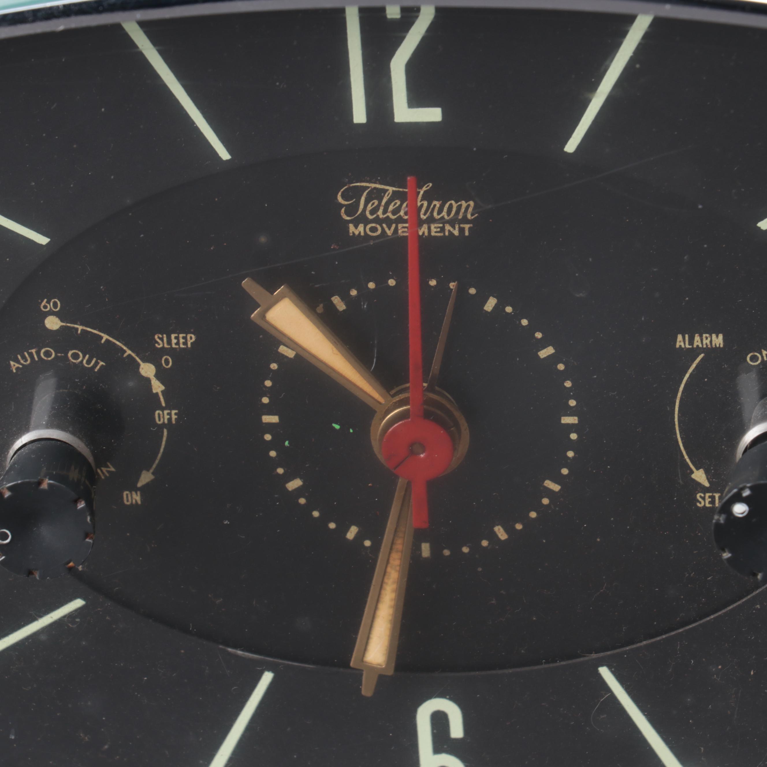 Motorola Mid Century Modern Bakelite Telechron Clock Radio With Alarm