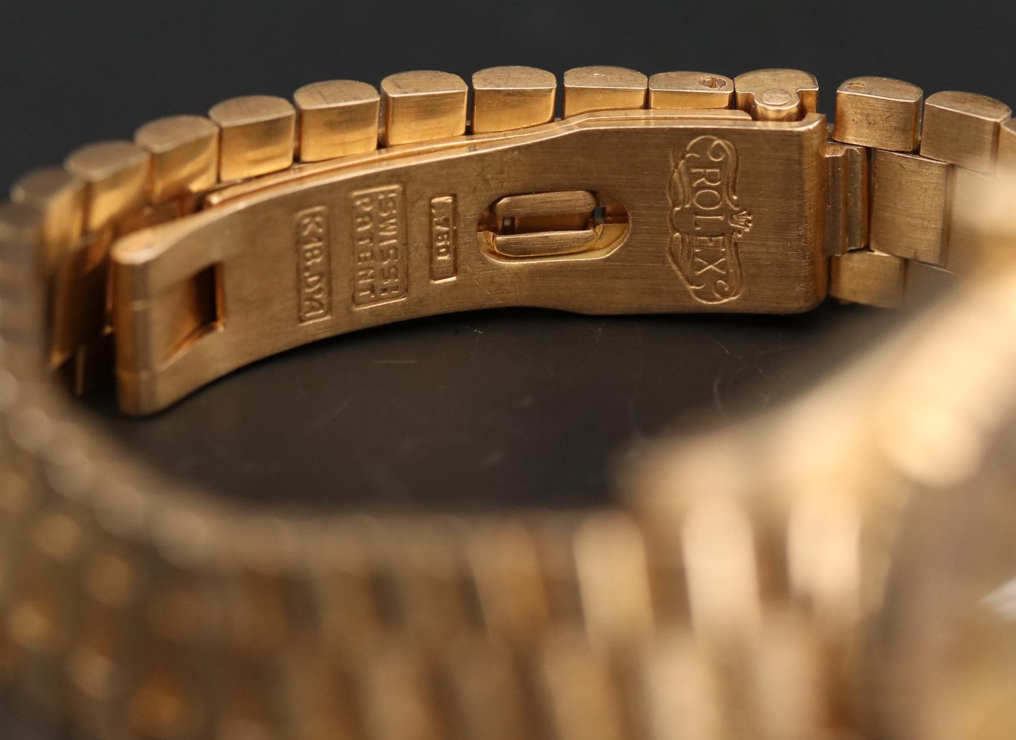 Vintage Rolex Datejust 18K Yellow Gold Watch with Bark Finish Bracelet
