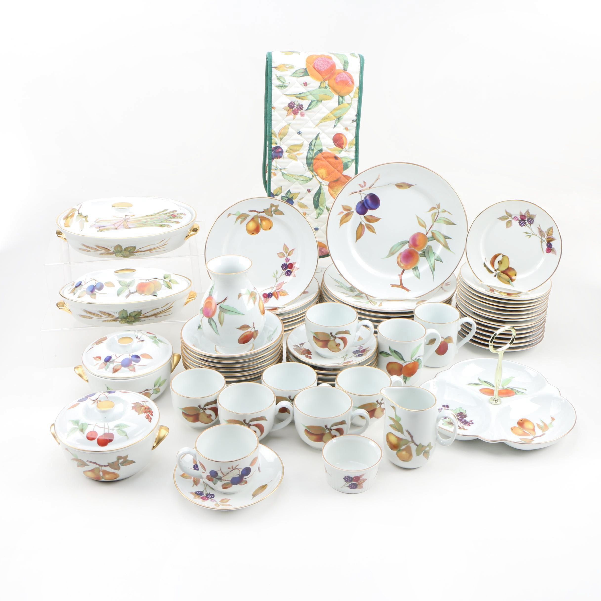 Royal Worcester "Evesham Gold" Porcelain Dinnerware