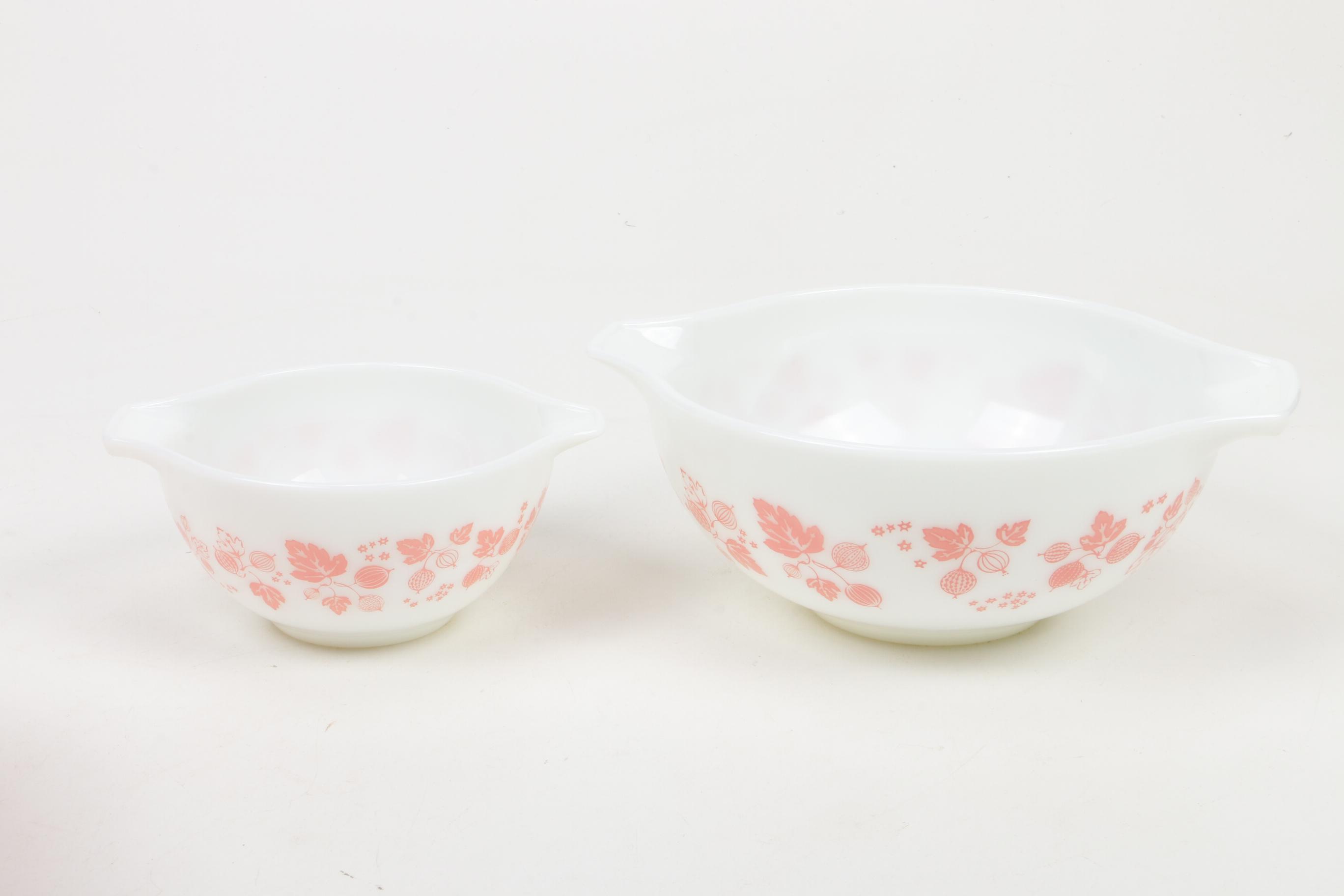 Pyrex "Gooseberry Pink" Glass Cinderella Mixing Bowls, 1957–1966