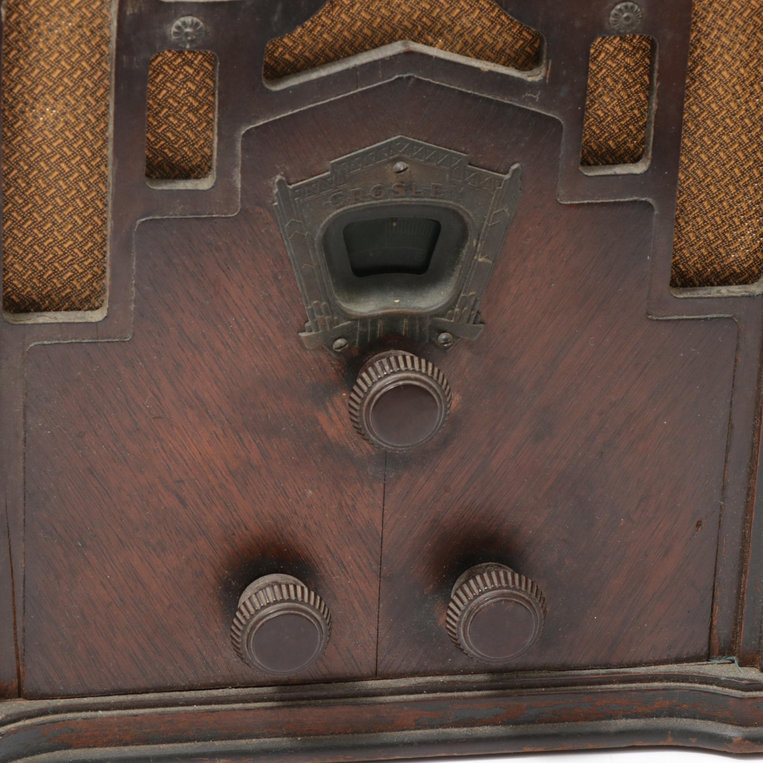 Crosley Model 167 Cathedral Radio, 1930s